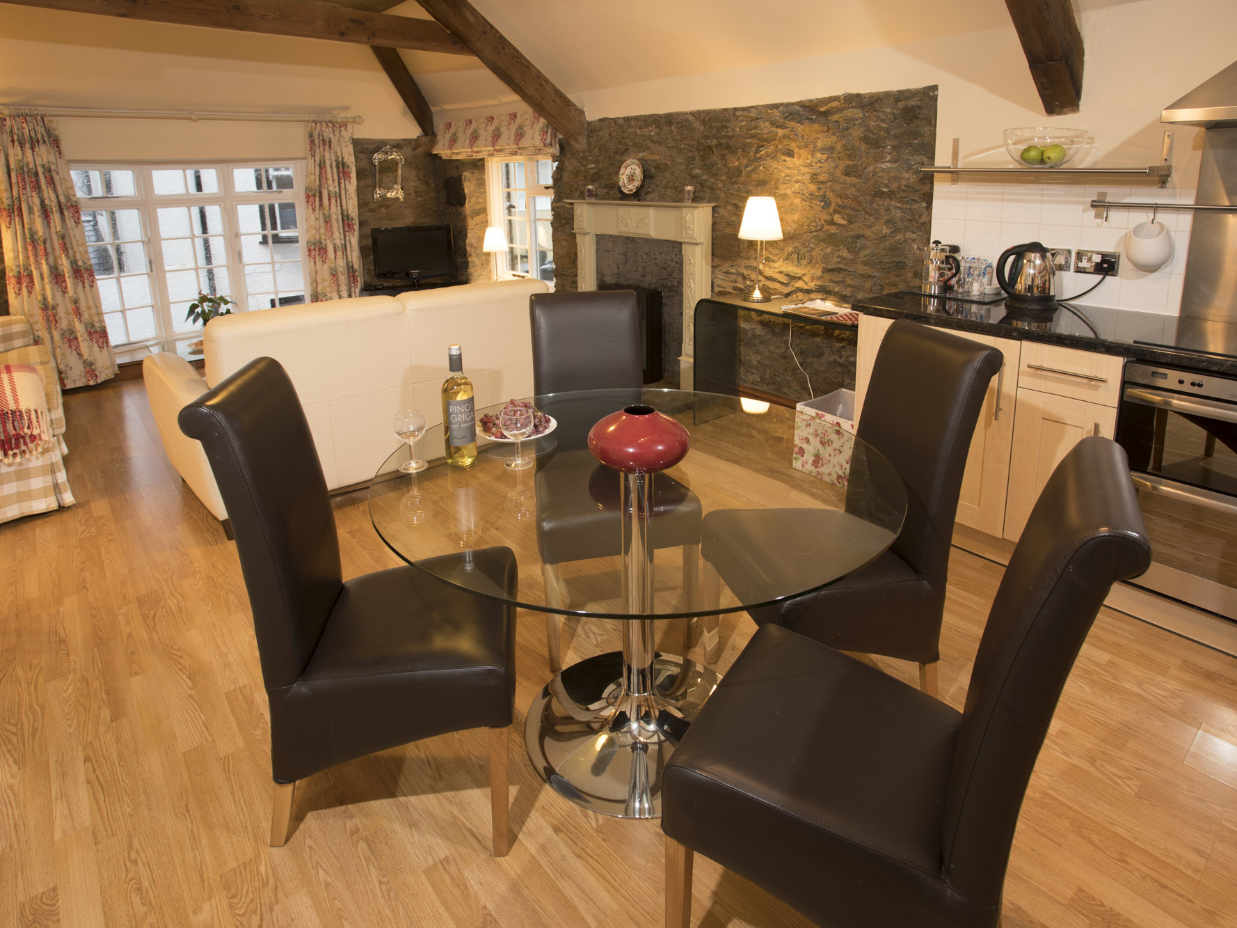 The Coach House - Beaumaris - Sleeps 4