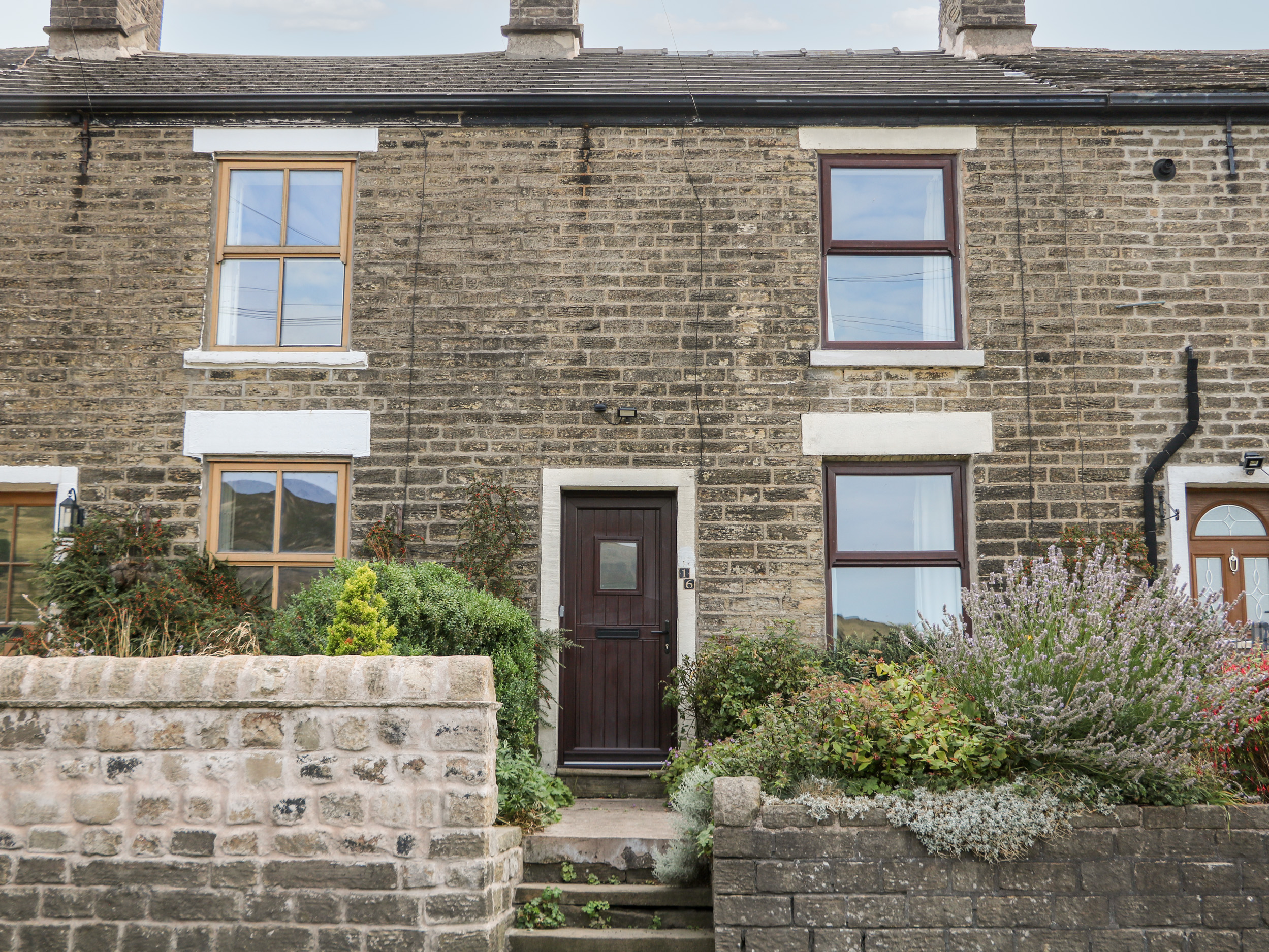 Holiday cottage in Hayfield, Derbyshire - Photo 2
