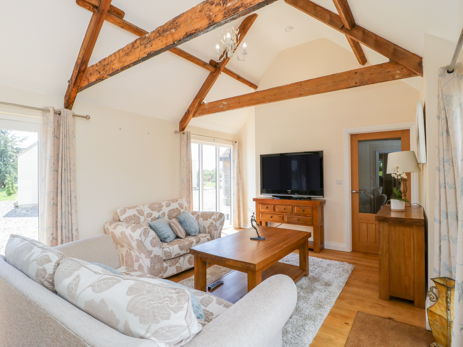 Golden Valley Barn - Sleeps 4