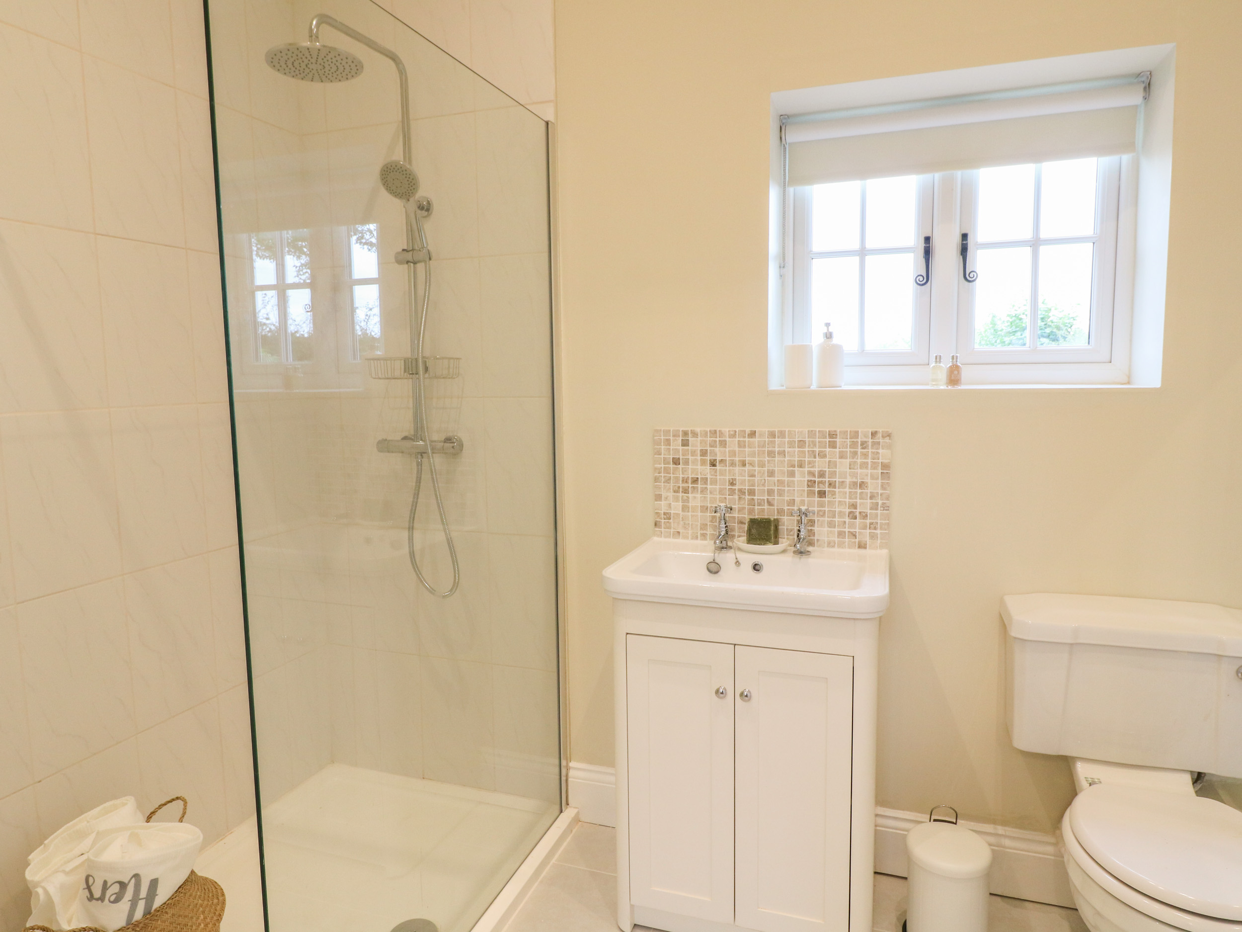 Holiday cottage in Brailsford, Derbyshire - Photo 11