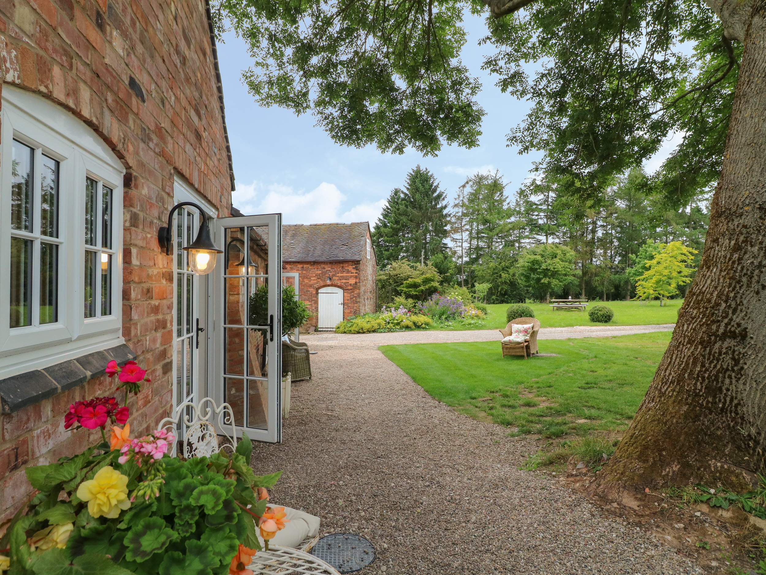 Holiday cottage in Brailsford, Derbyshire - Photo 2