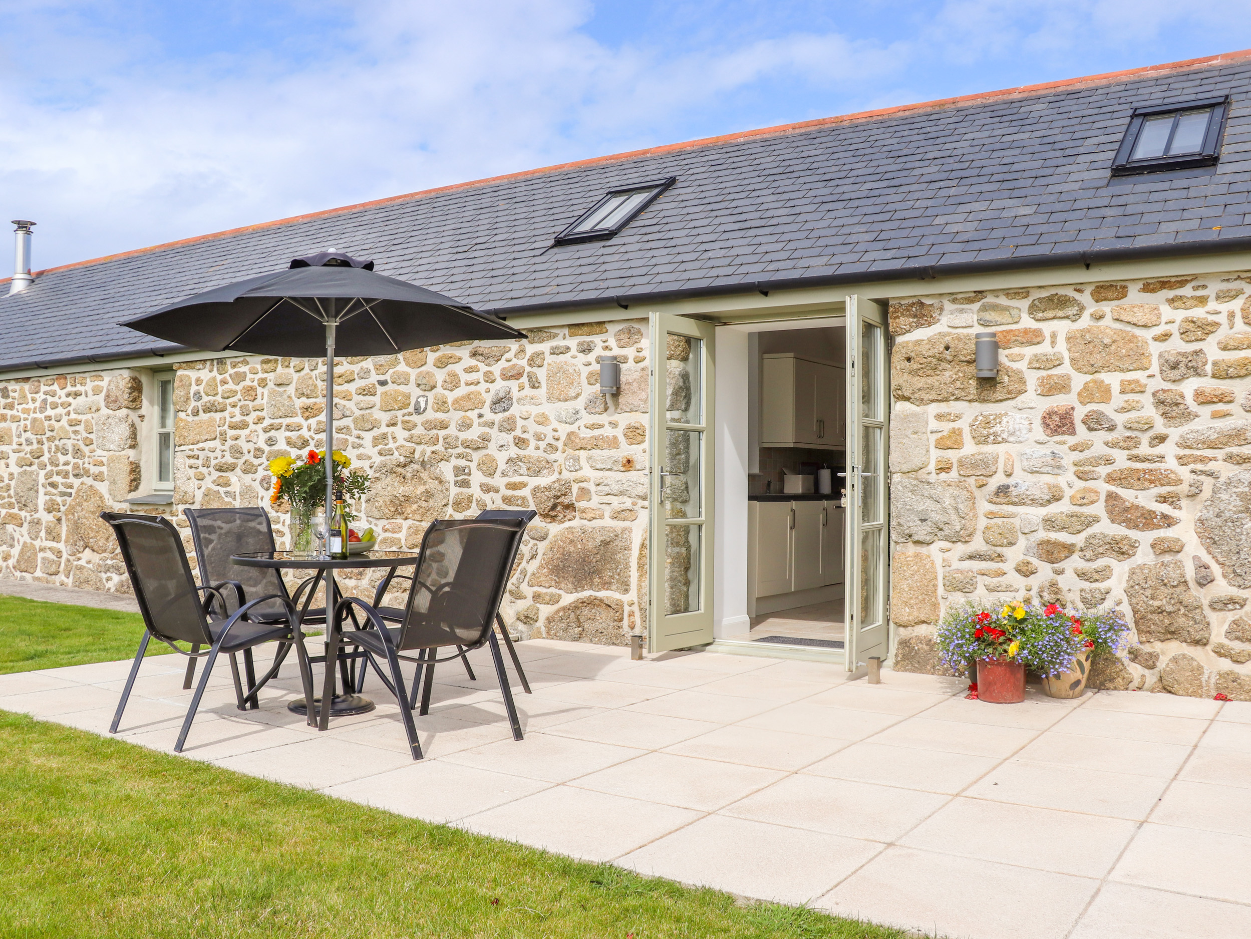 Holiday cottage, Sennen (An Garth)