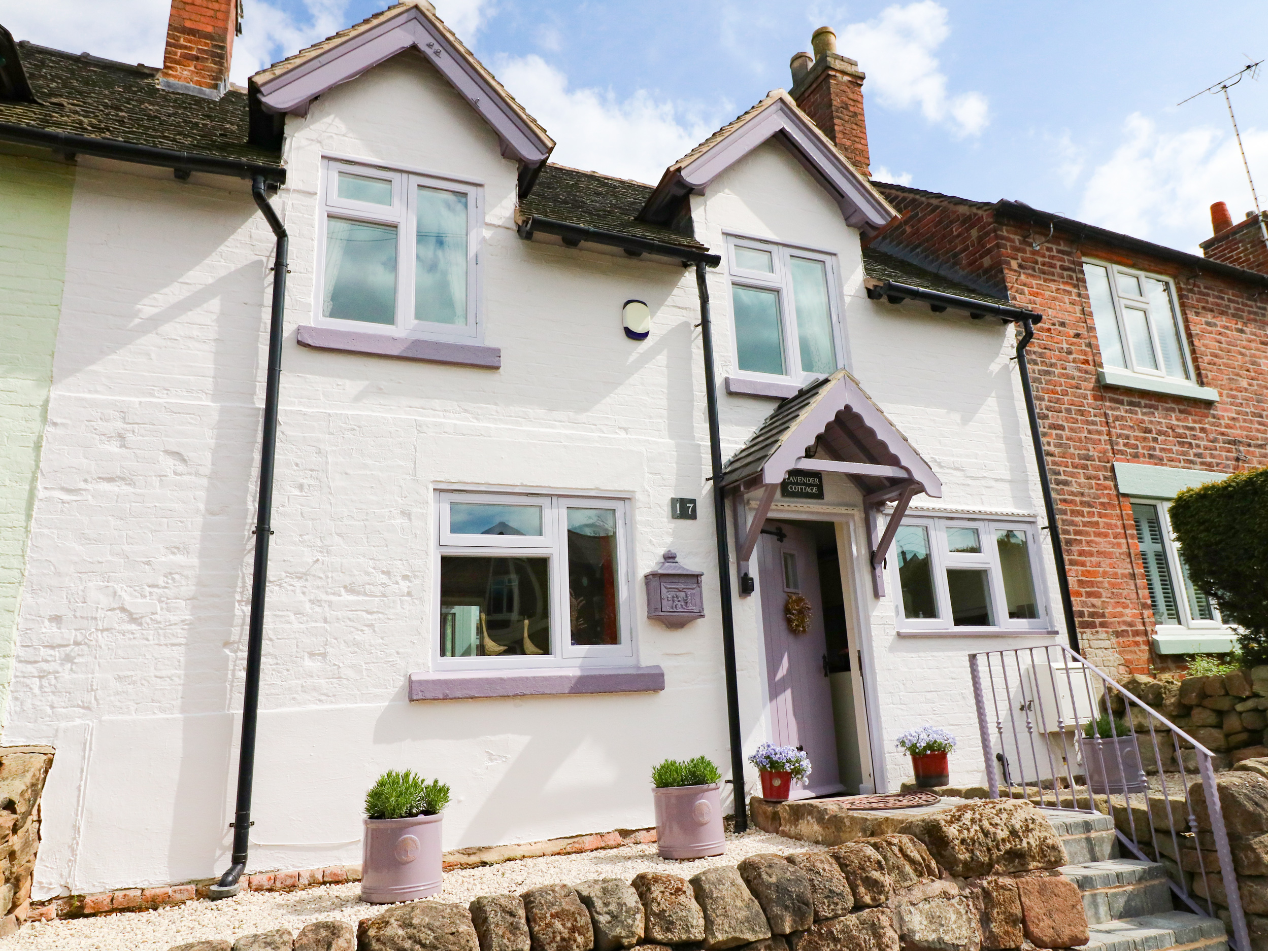 Holiday cottage in Stanton by Dale, Derbyshire - Photo 3