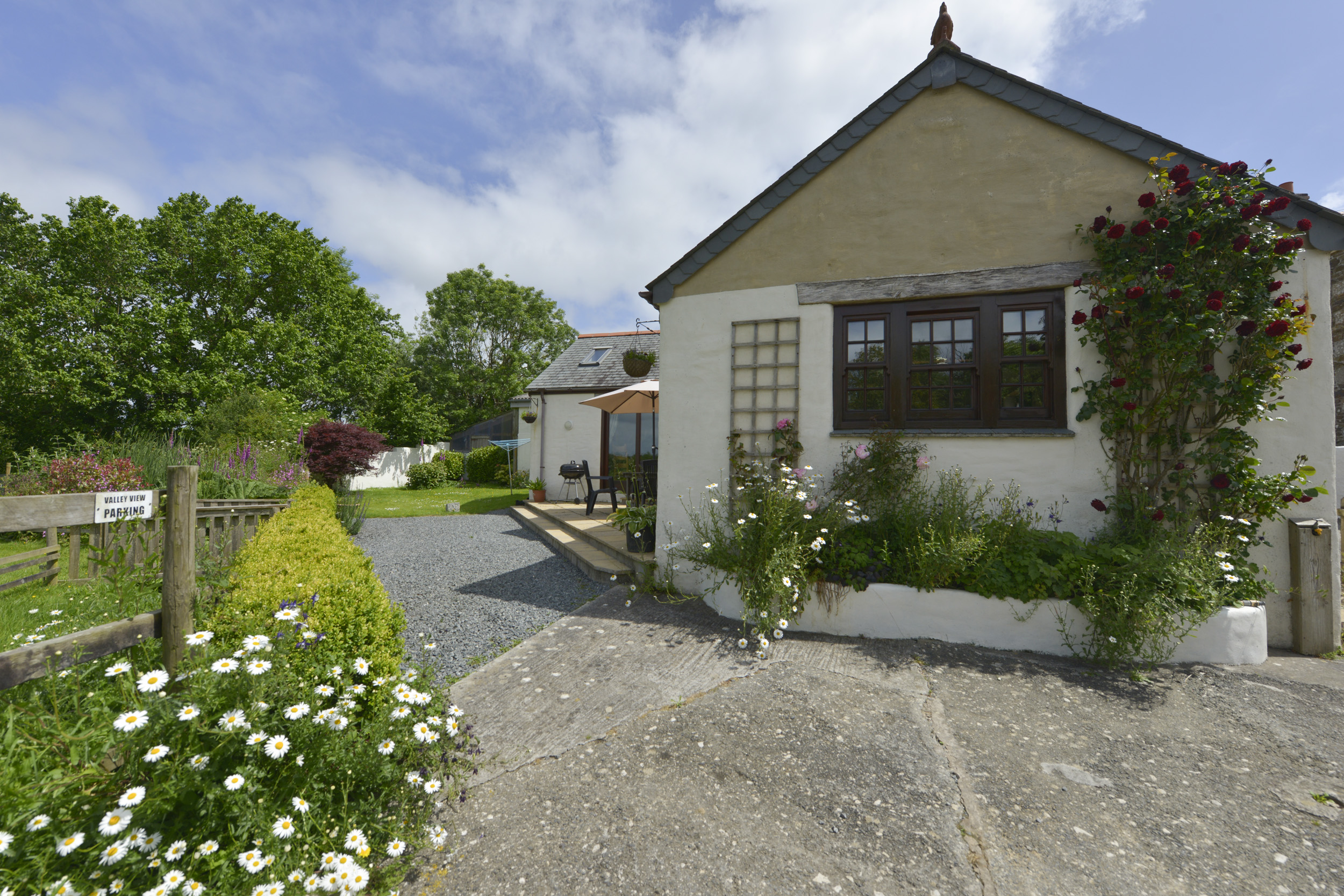 Holiday cottage, Mawgan ()