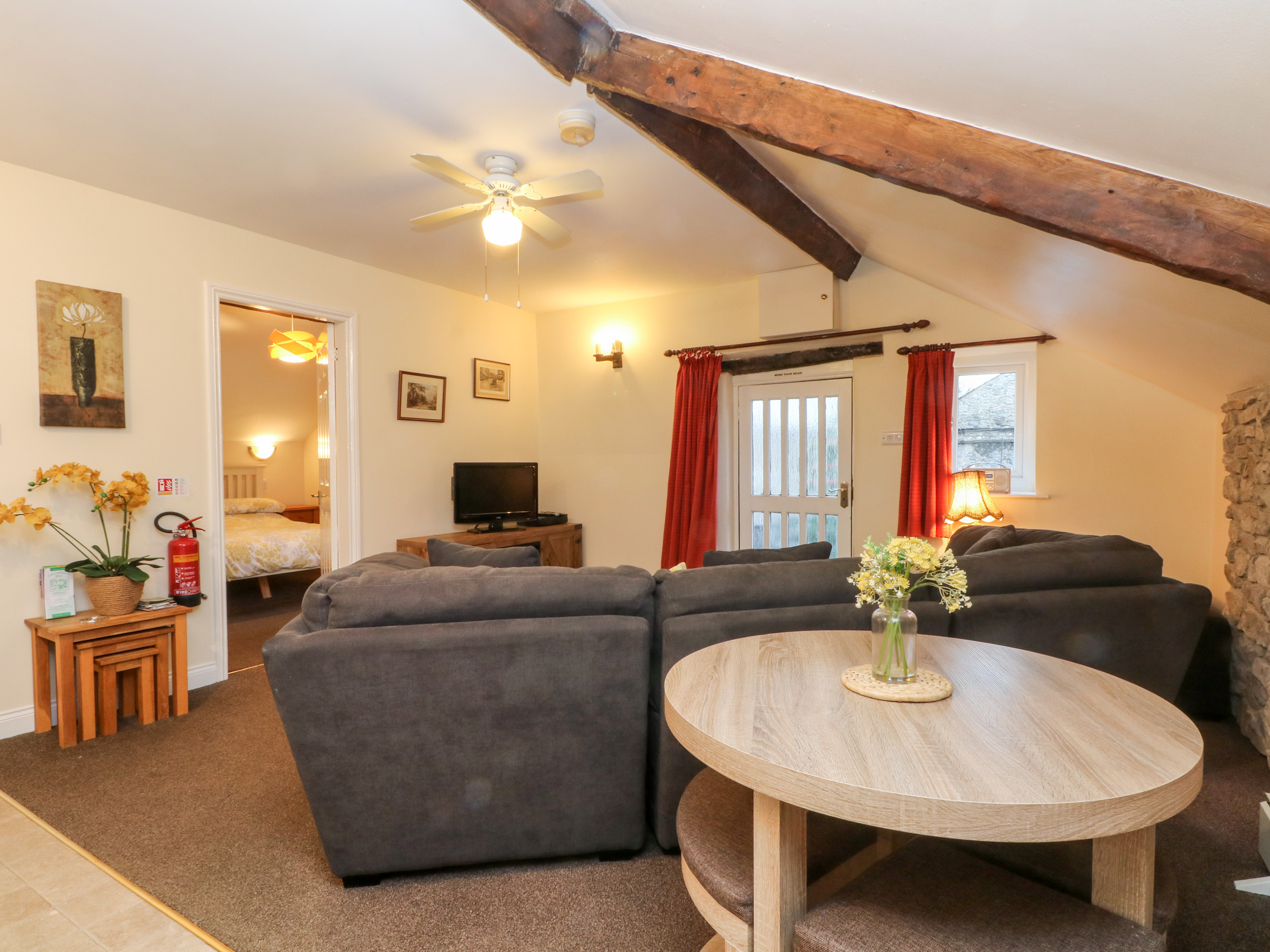 Holiday cottage in Cowdale, Derbyshire - Photo 7