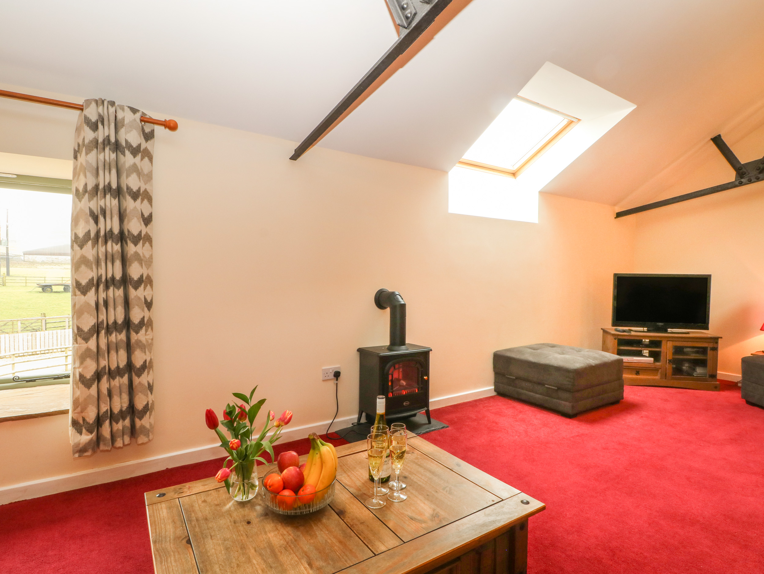 Holiday cottage in Buxton, Derbyshire - Photo 4