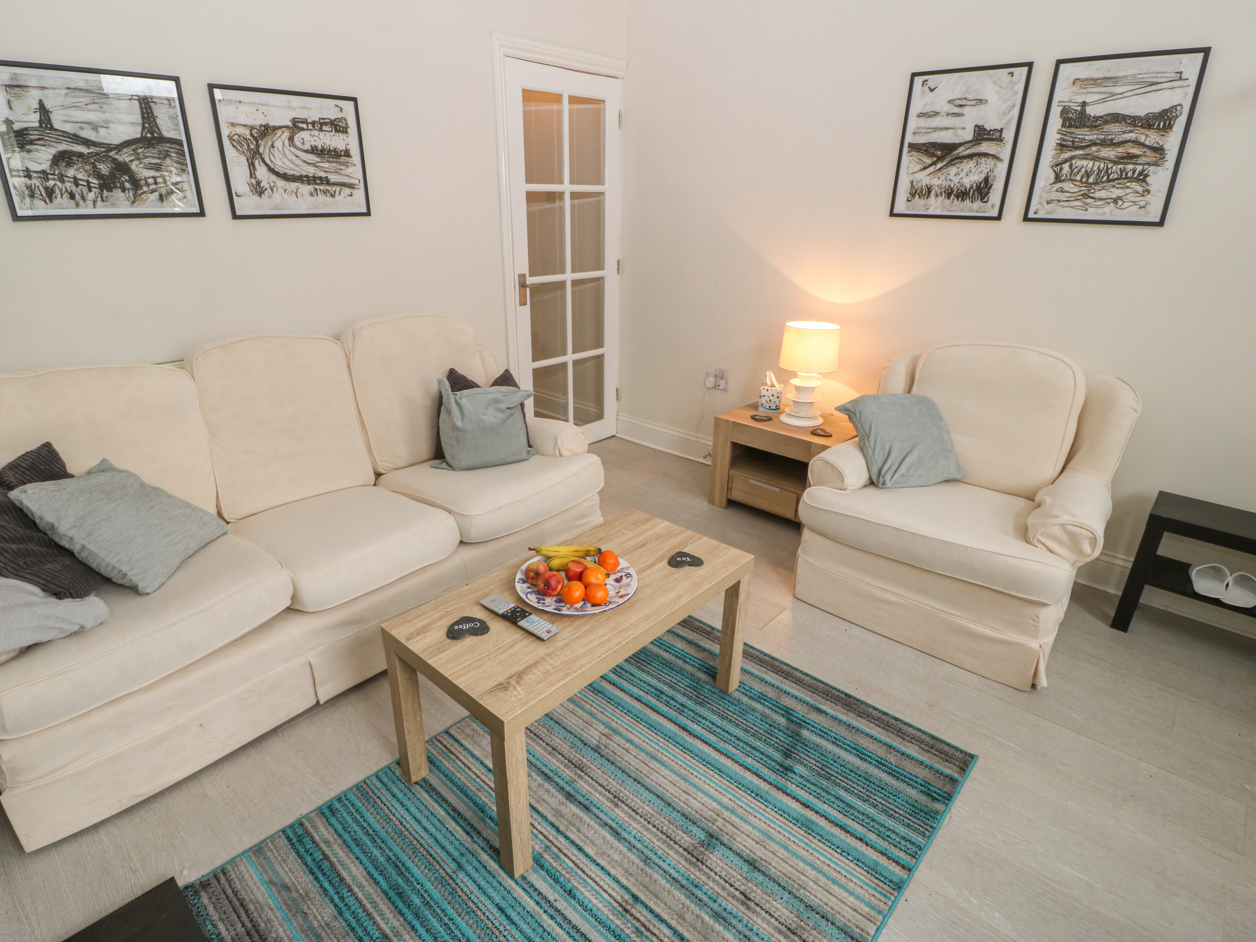 Holiday cottage in Creswell, Derbyshire - Photo 2