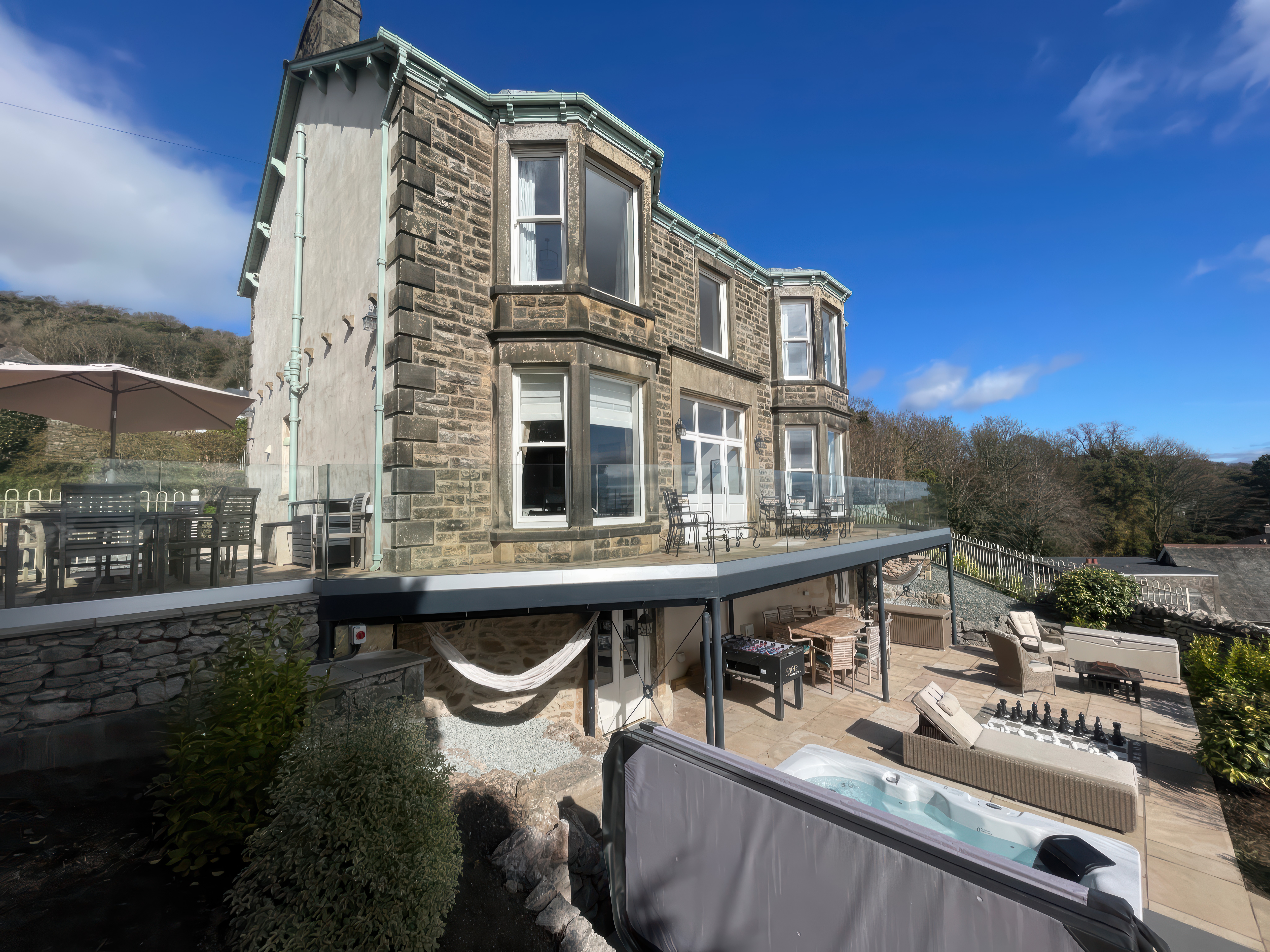 Holiday cottage, Grange-over-Sands ()