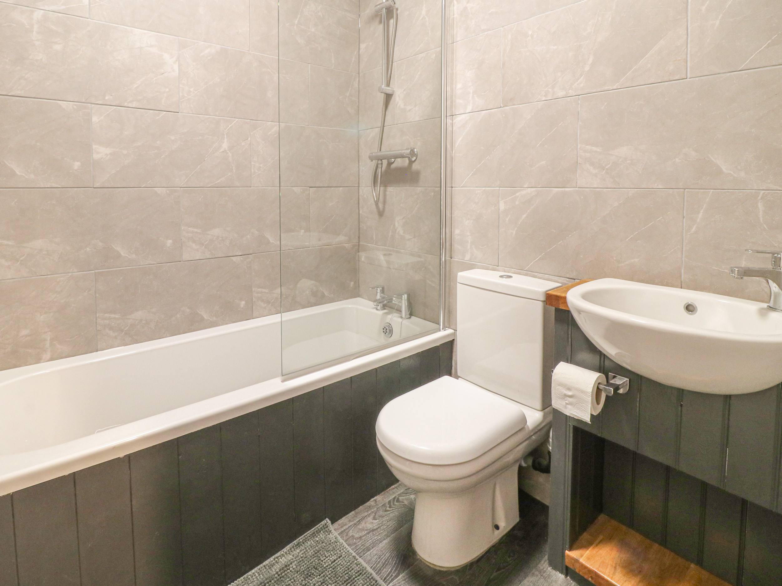 Holiday cottage in Ashbourne, Derbyshire - Photo 11