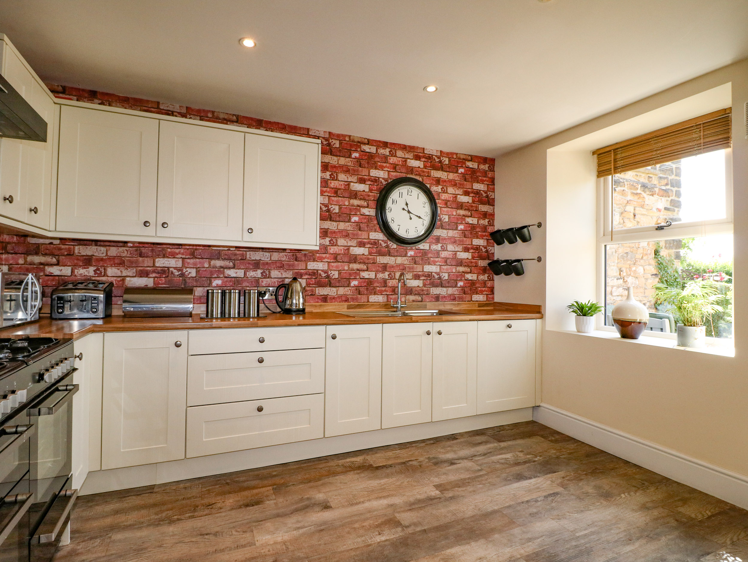Holiday cottage in Dronfield, Derbyshire - Photo 9