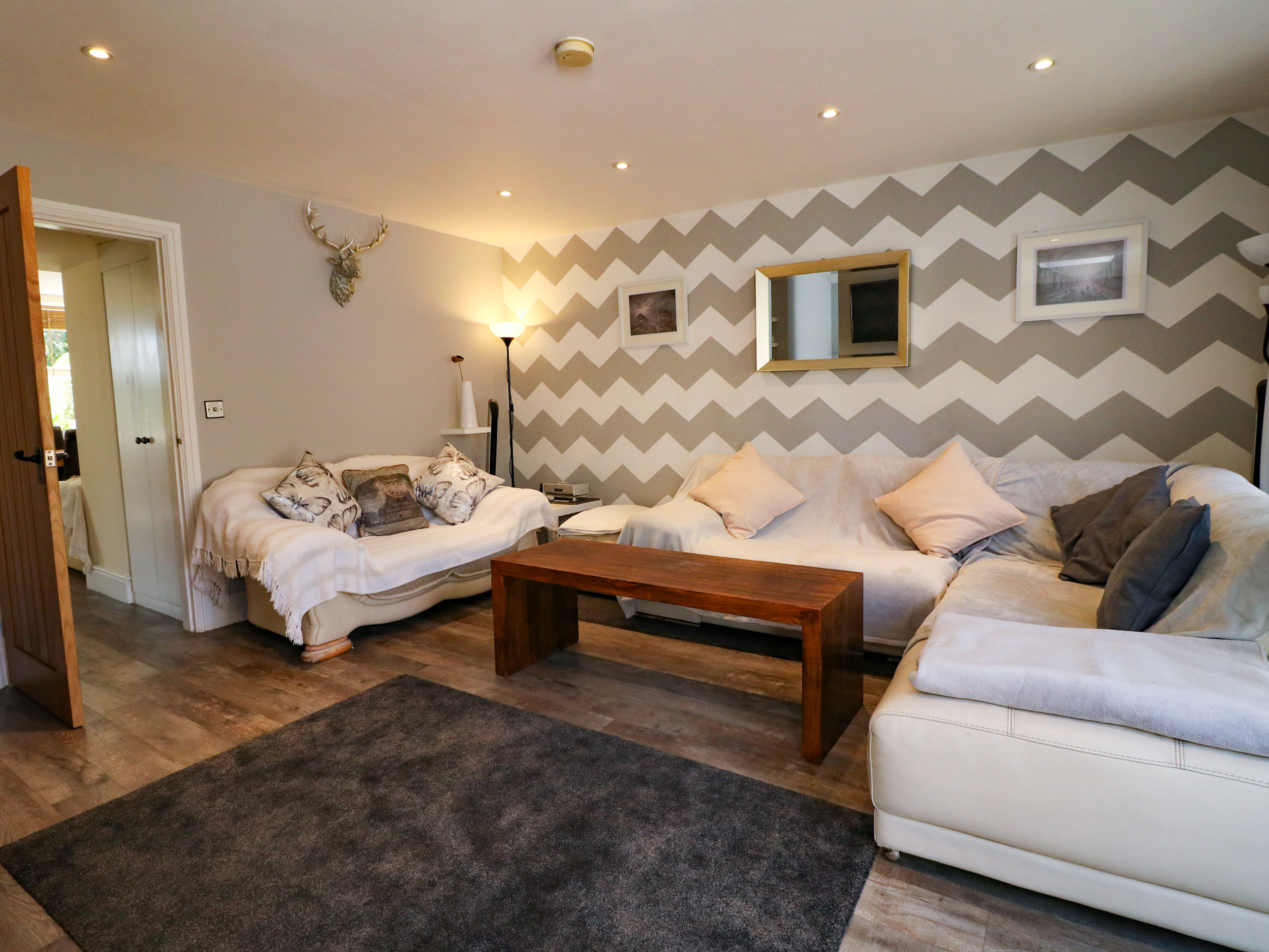 Holiday cottage in Dronfield, Derbyshire - Photo 7