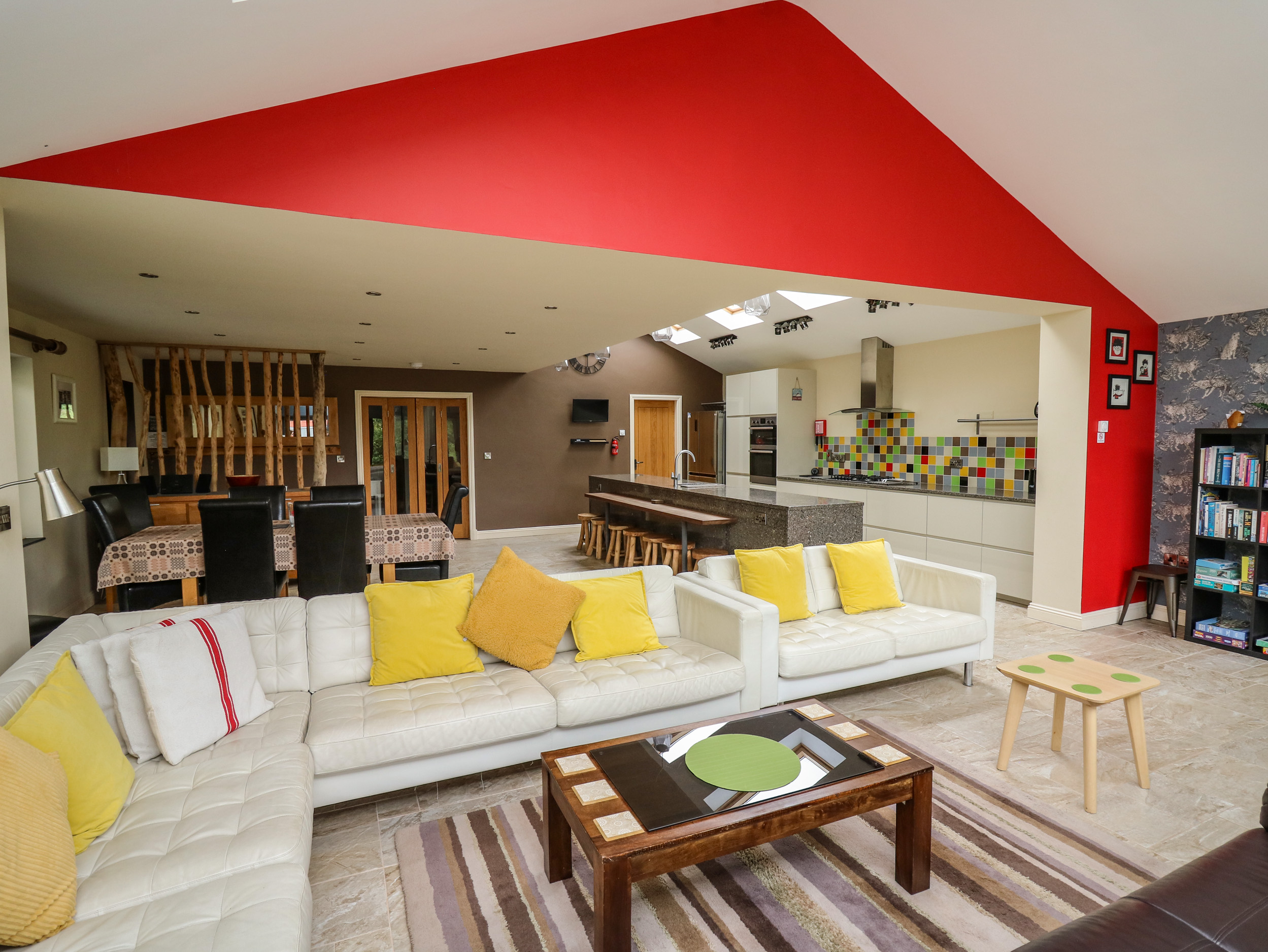 Nevern House - Sleeps 8