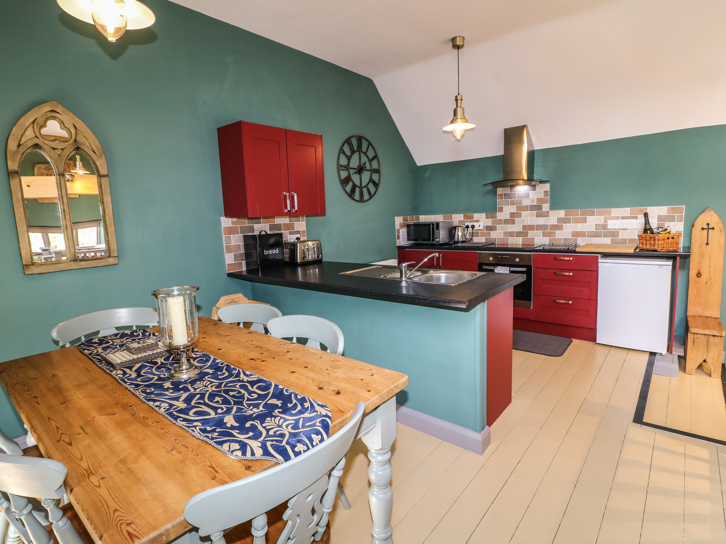 Holiday cottage in Birchover, Derbyshire - Photo 11