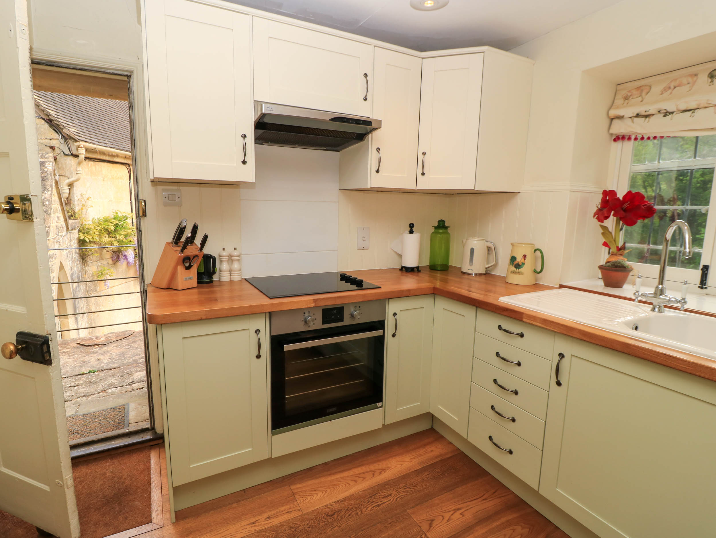 Holiday cottage in Chalford, Gloucestershire - Photo 6