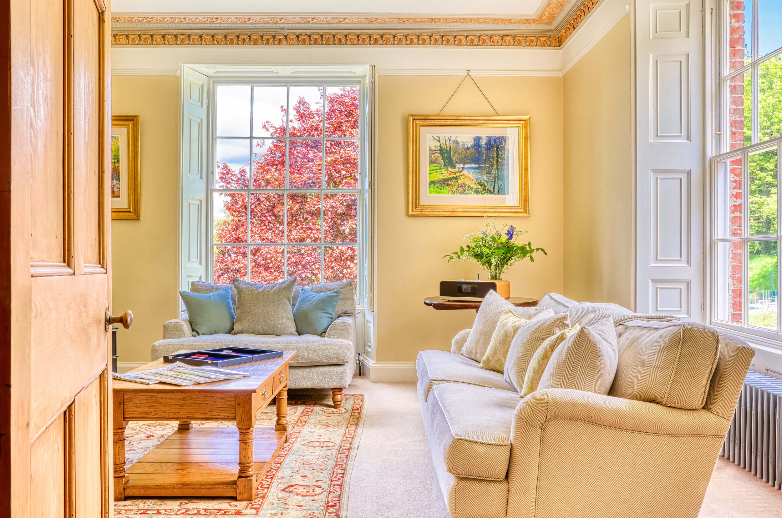 Gitcombe House - Sleeps 13