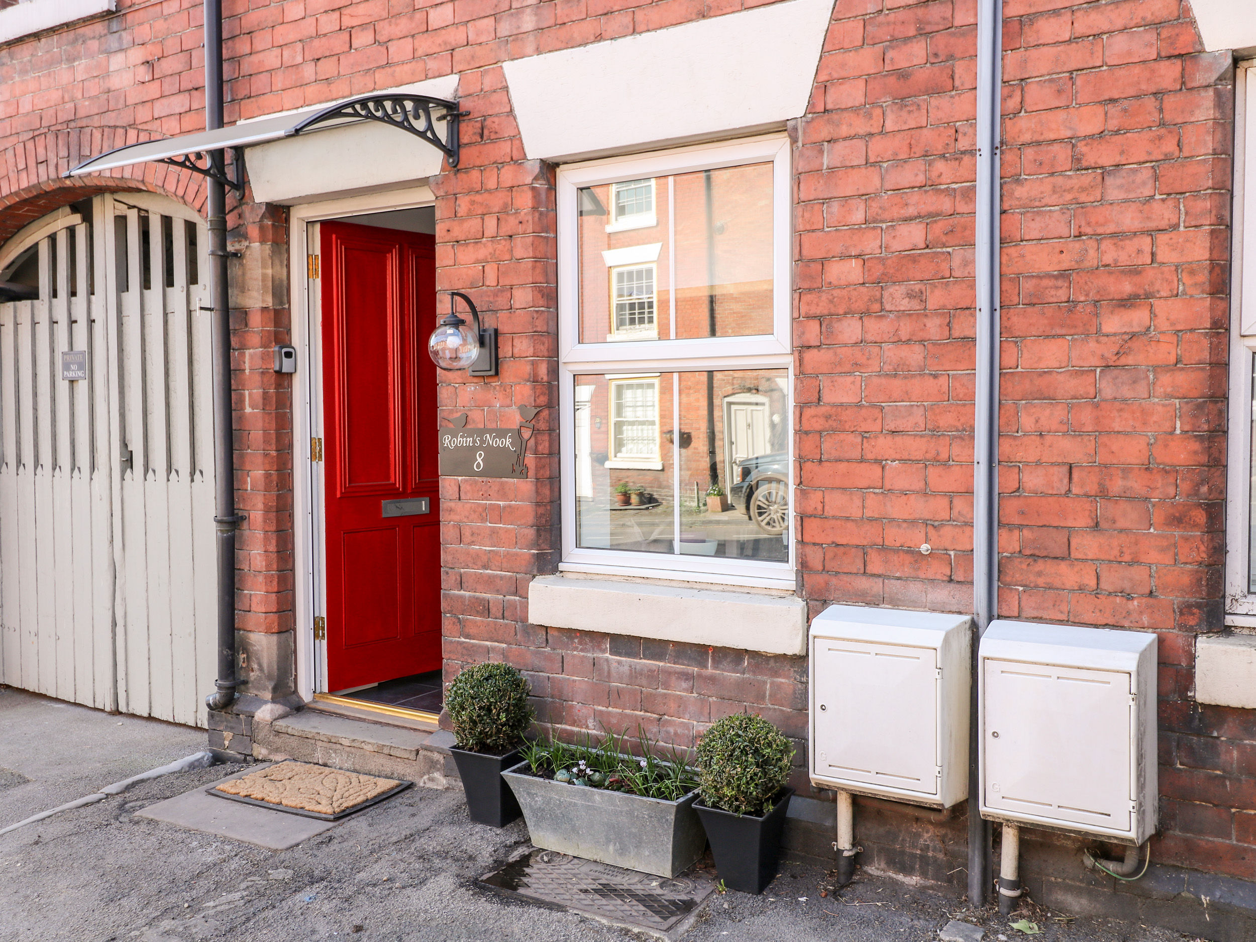 Holiday cottage in Ashbourne, Derbyshire - Photo 2