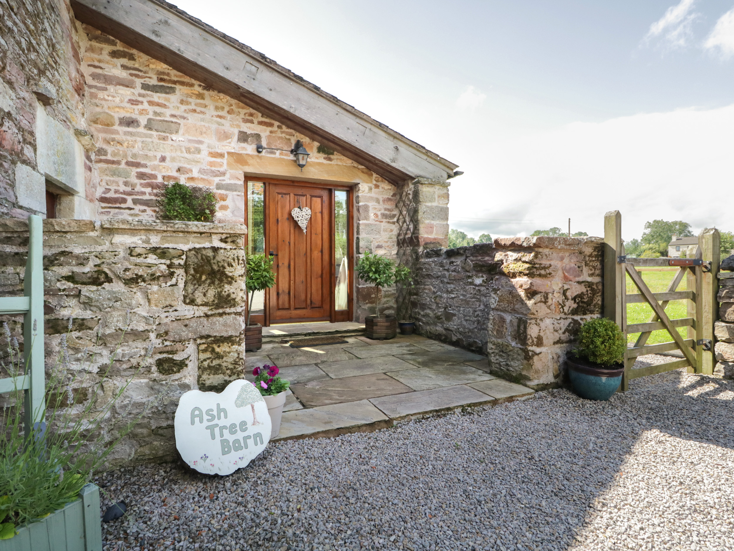 Ashtree Barn - Sleeps 5