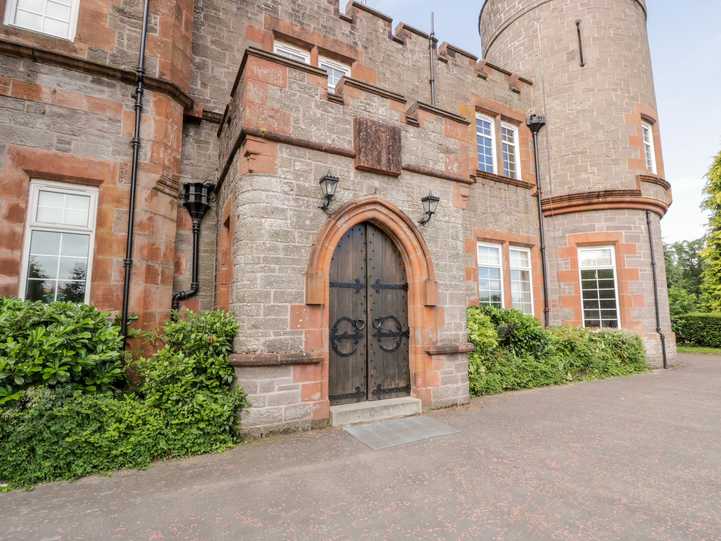 Auchentroig House - Sleeps 12