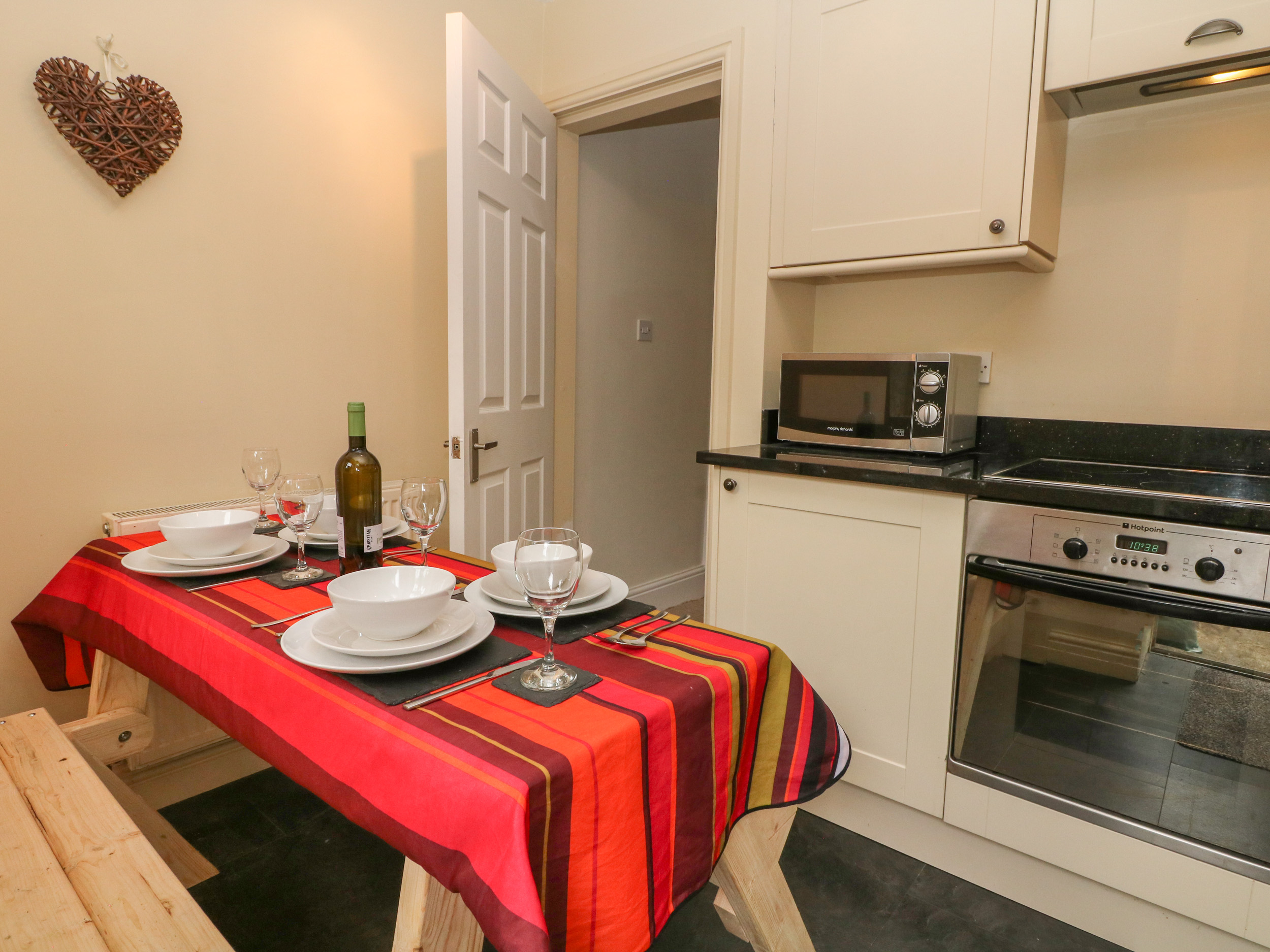Holiday cottage in Bradwell, Derbyshire - Photo 7