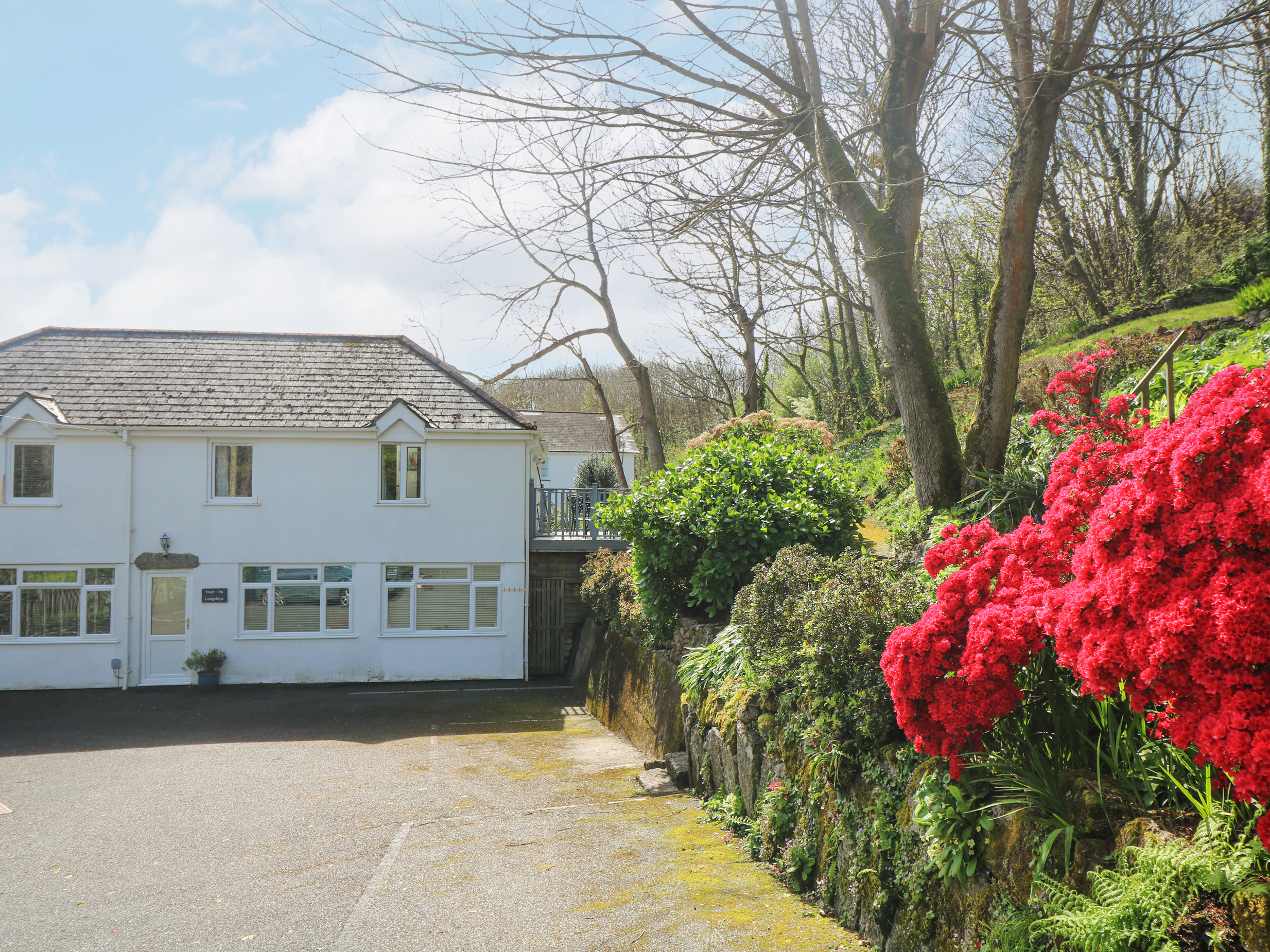 Holiday cottage, Porthcurno (Longships)