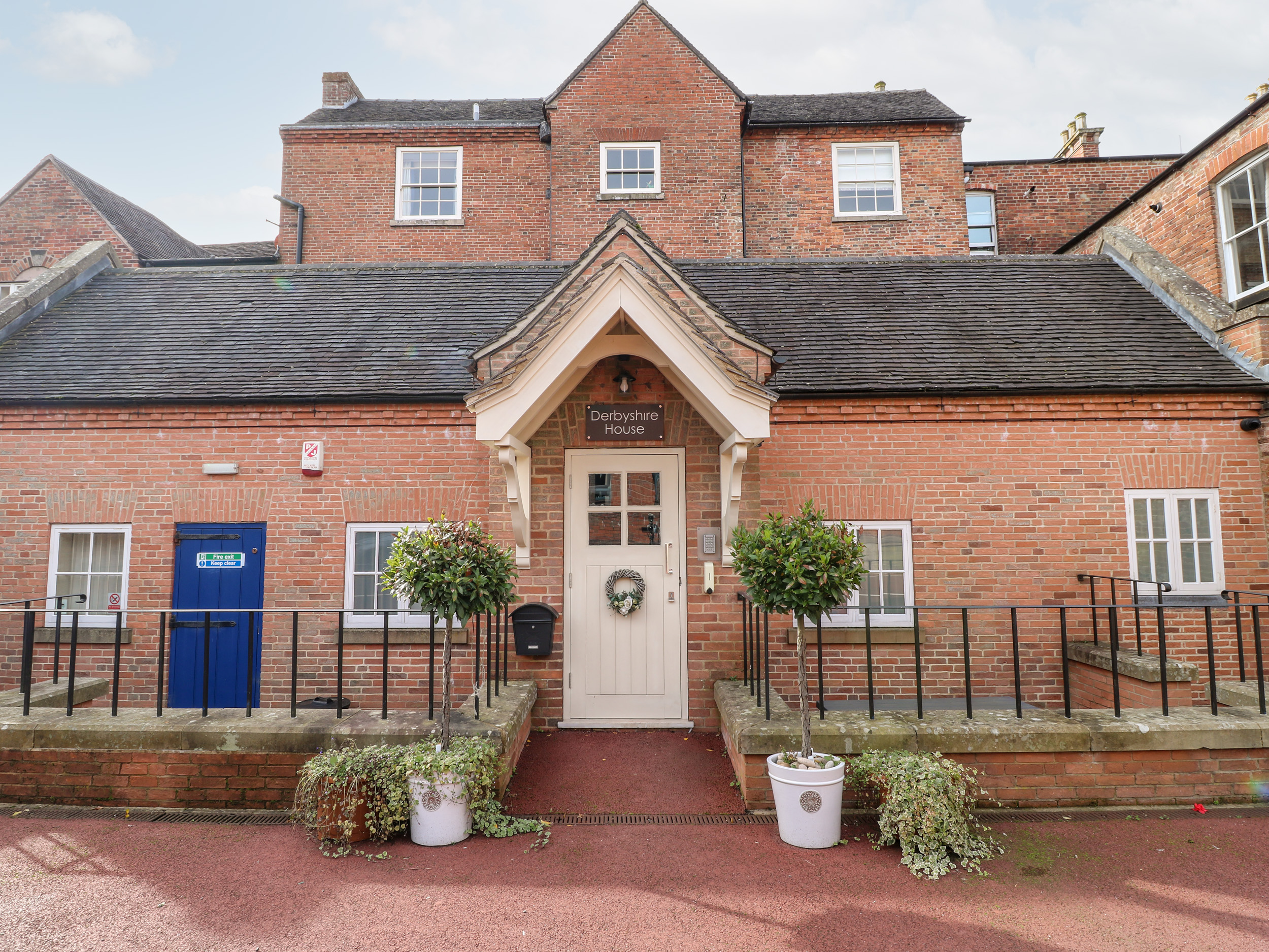 Holiday cottage in Ashbourne, Derbyshire - Photo 4