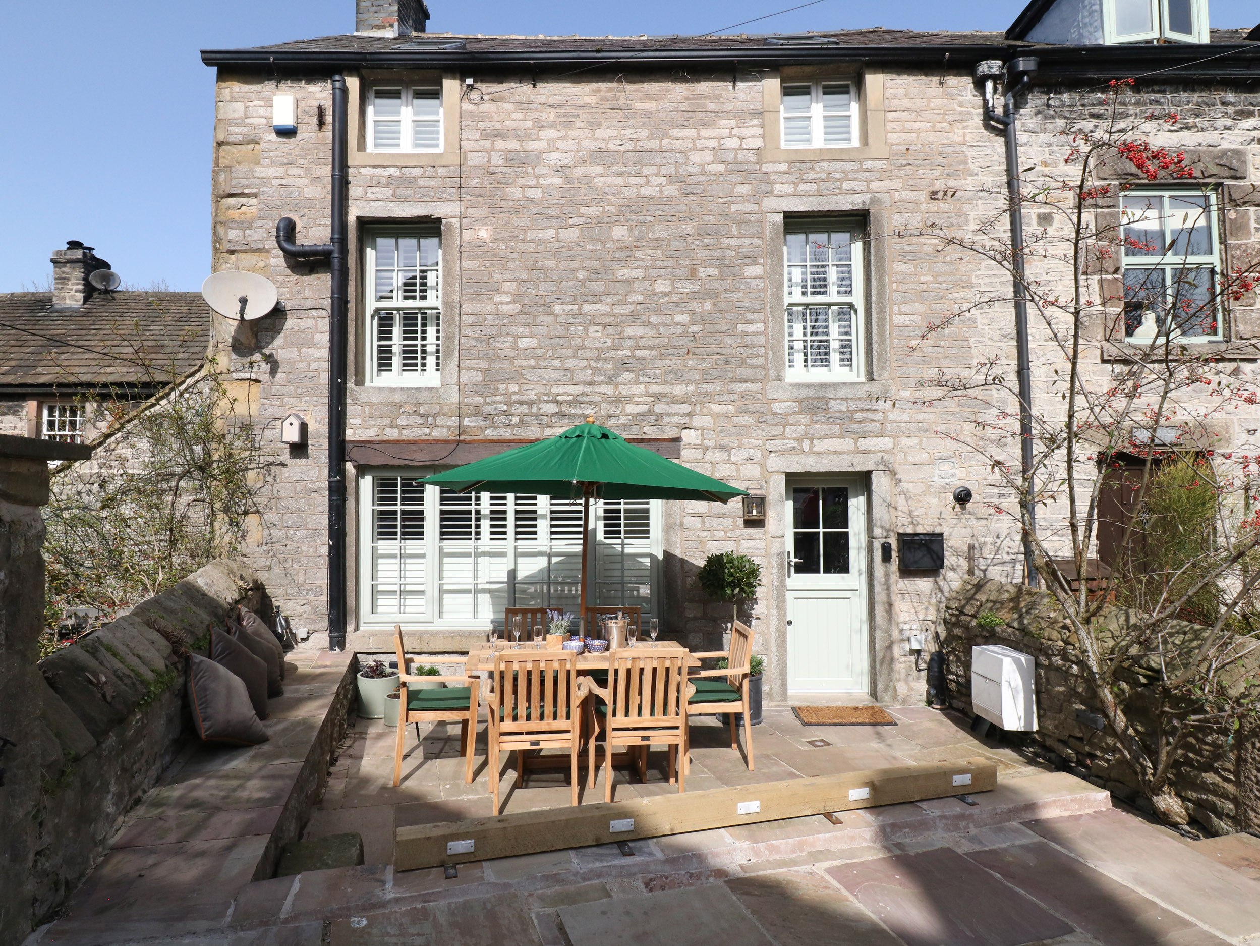 Holiday cottage in Castleton, Derbyshire - Photo 1