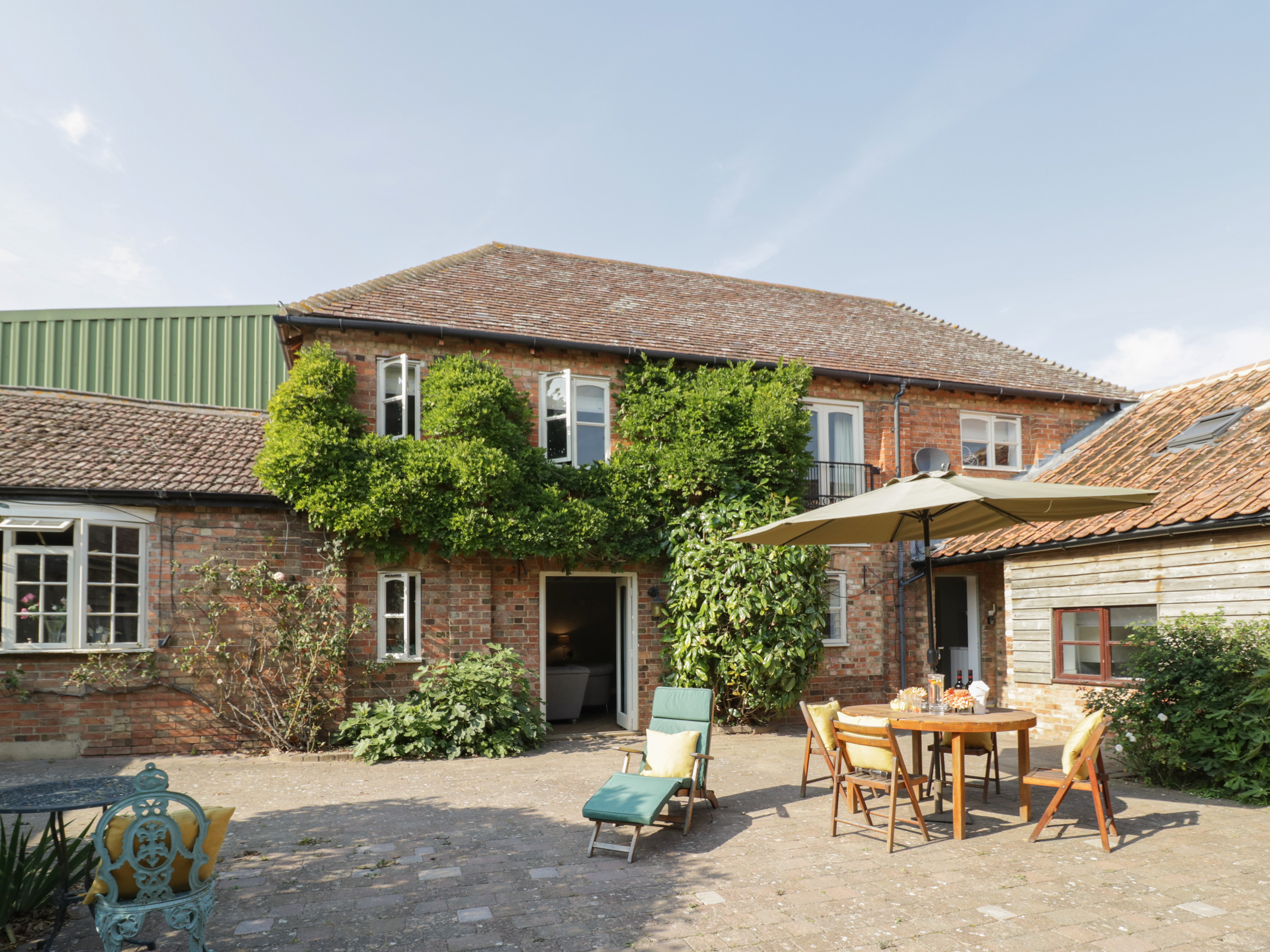 Holiday cottage, Roxhill Manor Farm (The Granary)
