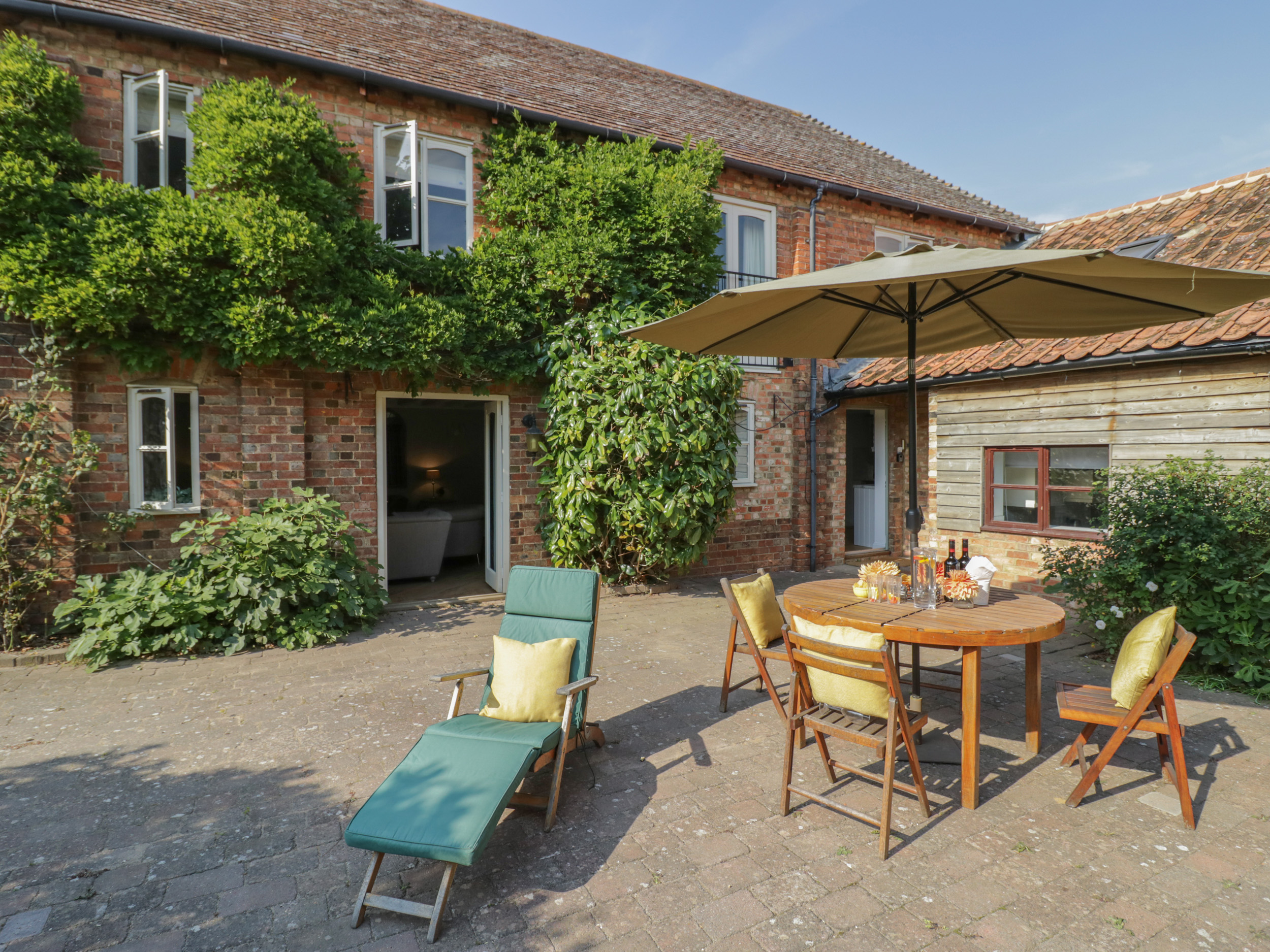The Granary - Sleeps 6