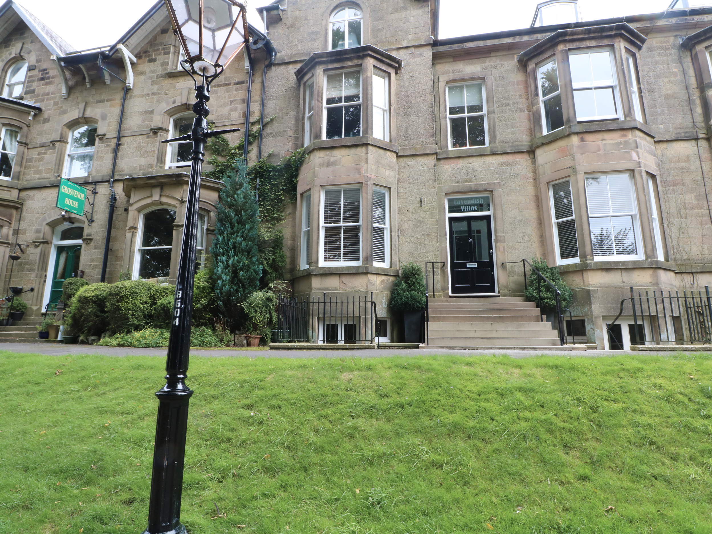 Holiday cottage in Buxton, Derbyshire - Photo 1