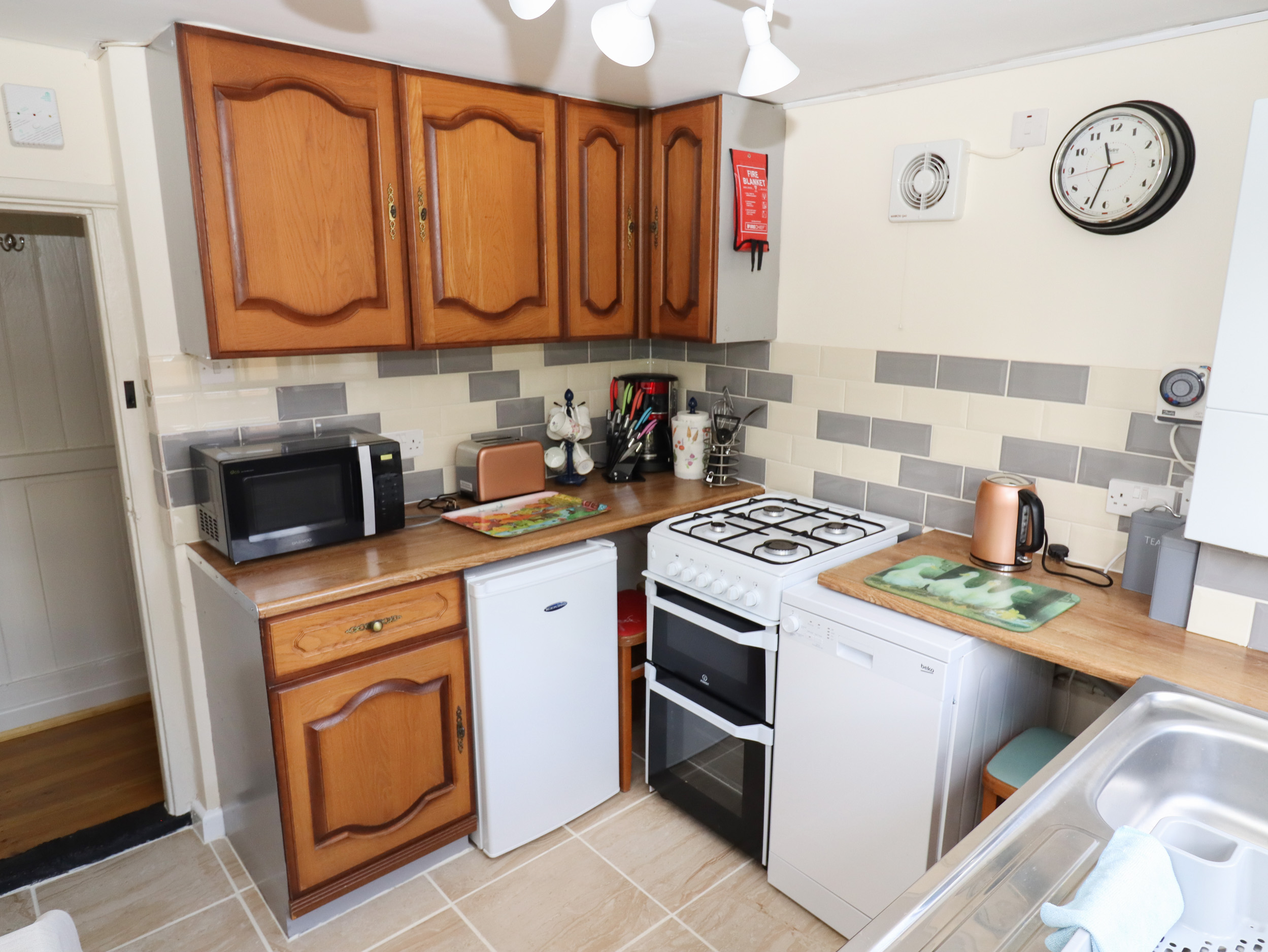 Holiday cottage in Felixstowe, Suffolk - Photo 9