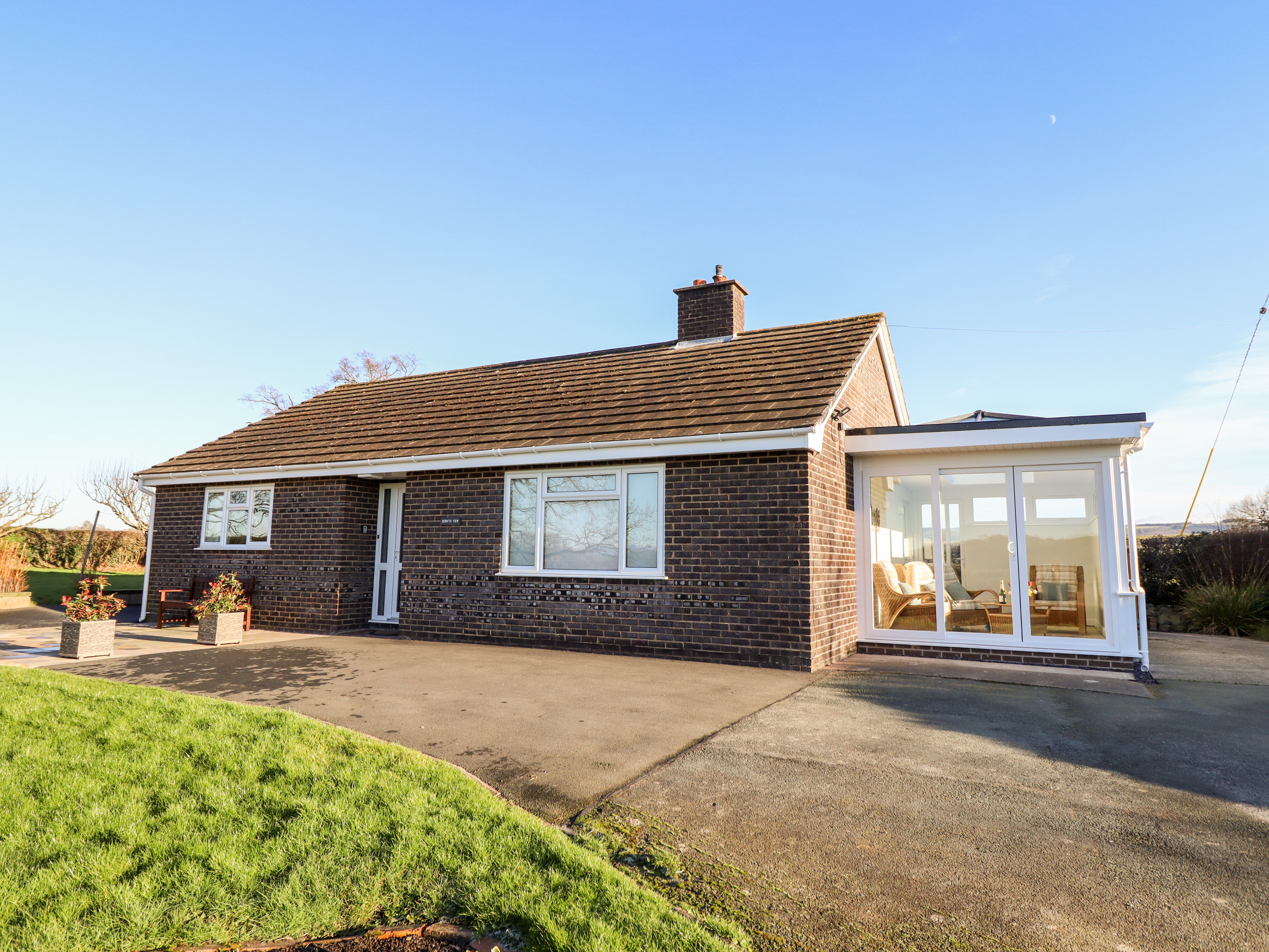 Holiday cottage, Welshpool (Berwyn View)