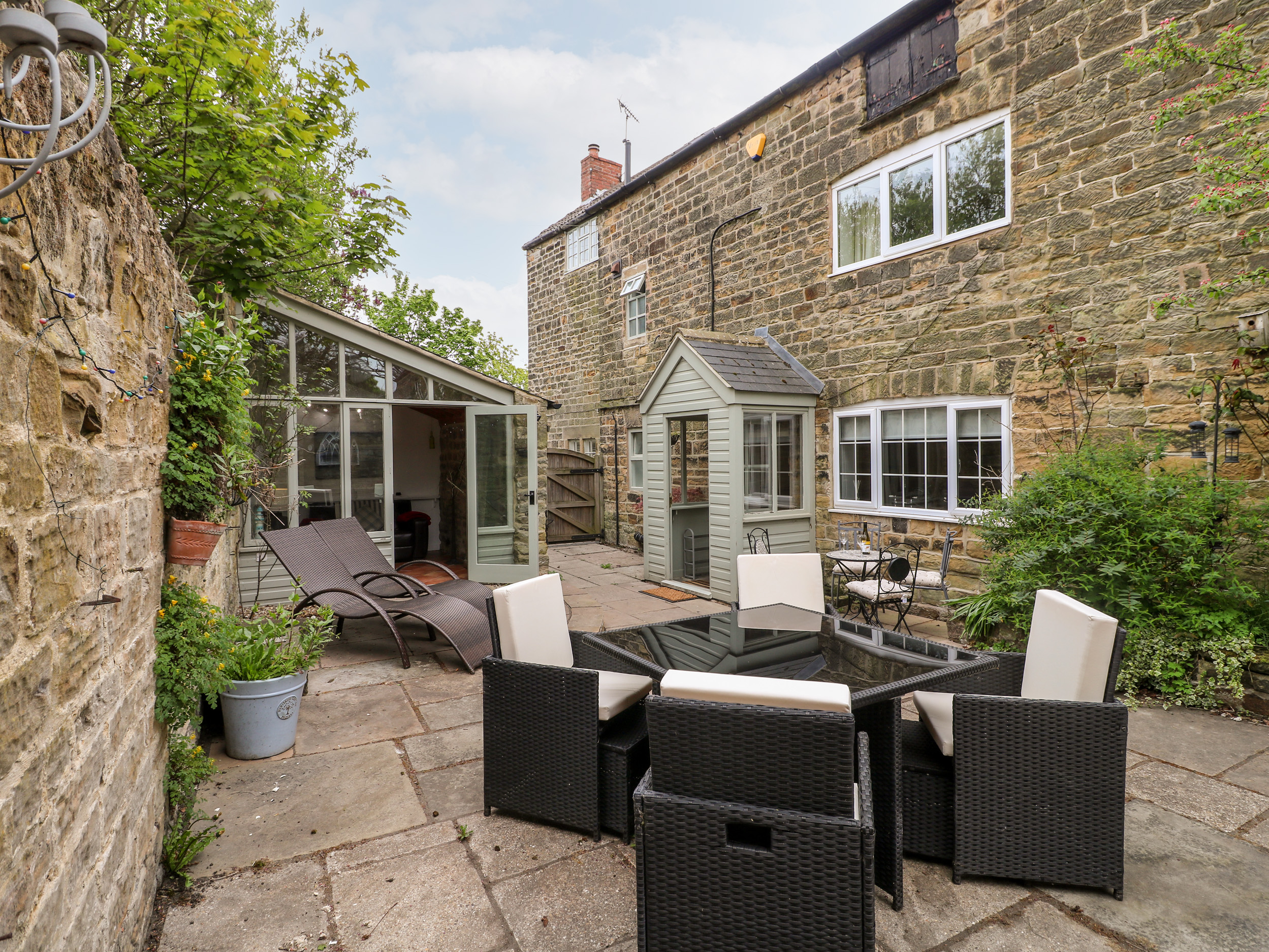 Holiday cottage, Shirland (Christmas Cottage)