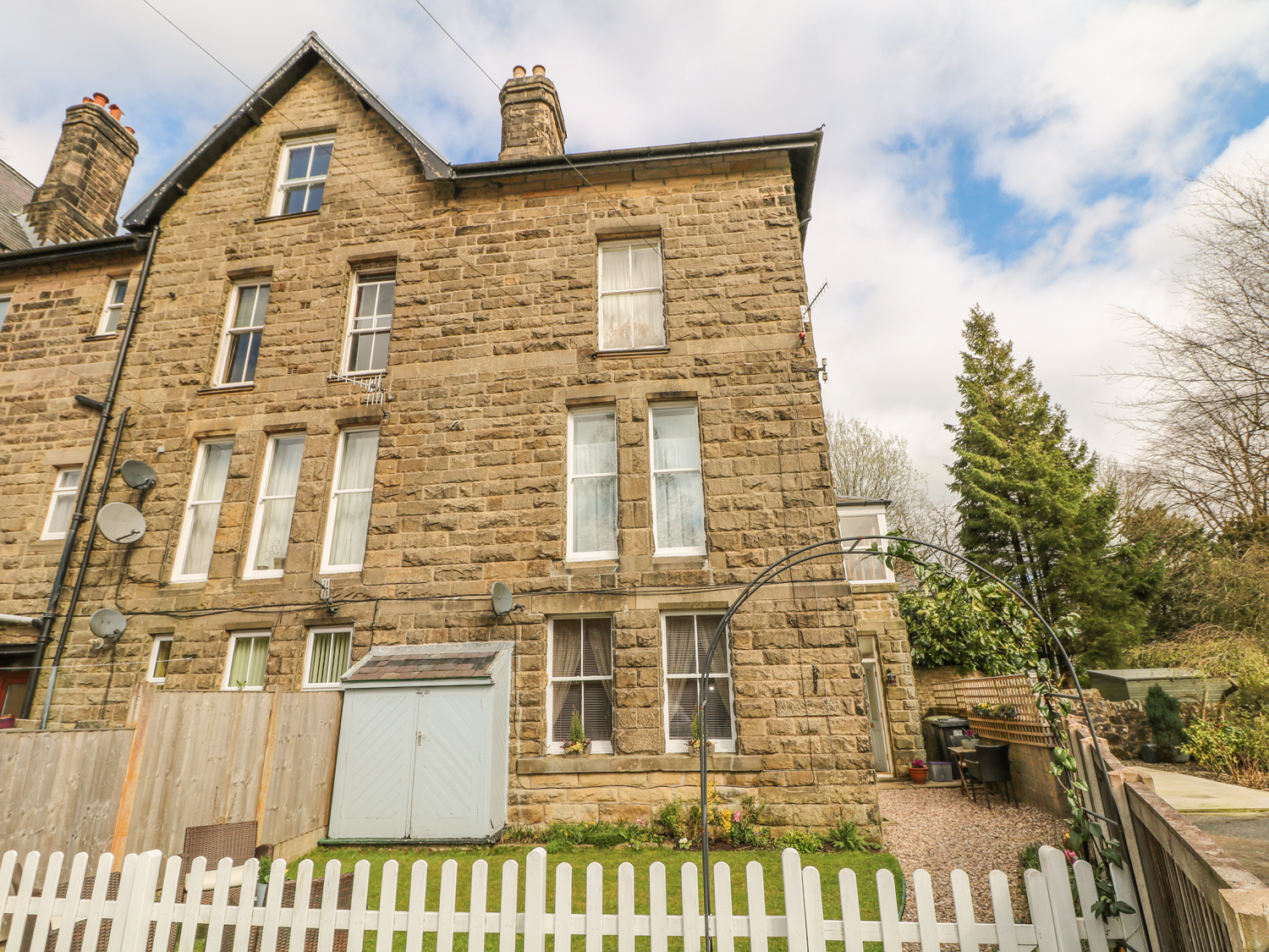 Holiday cottage in Buxton, Derbyshire - Photo 1