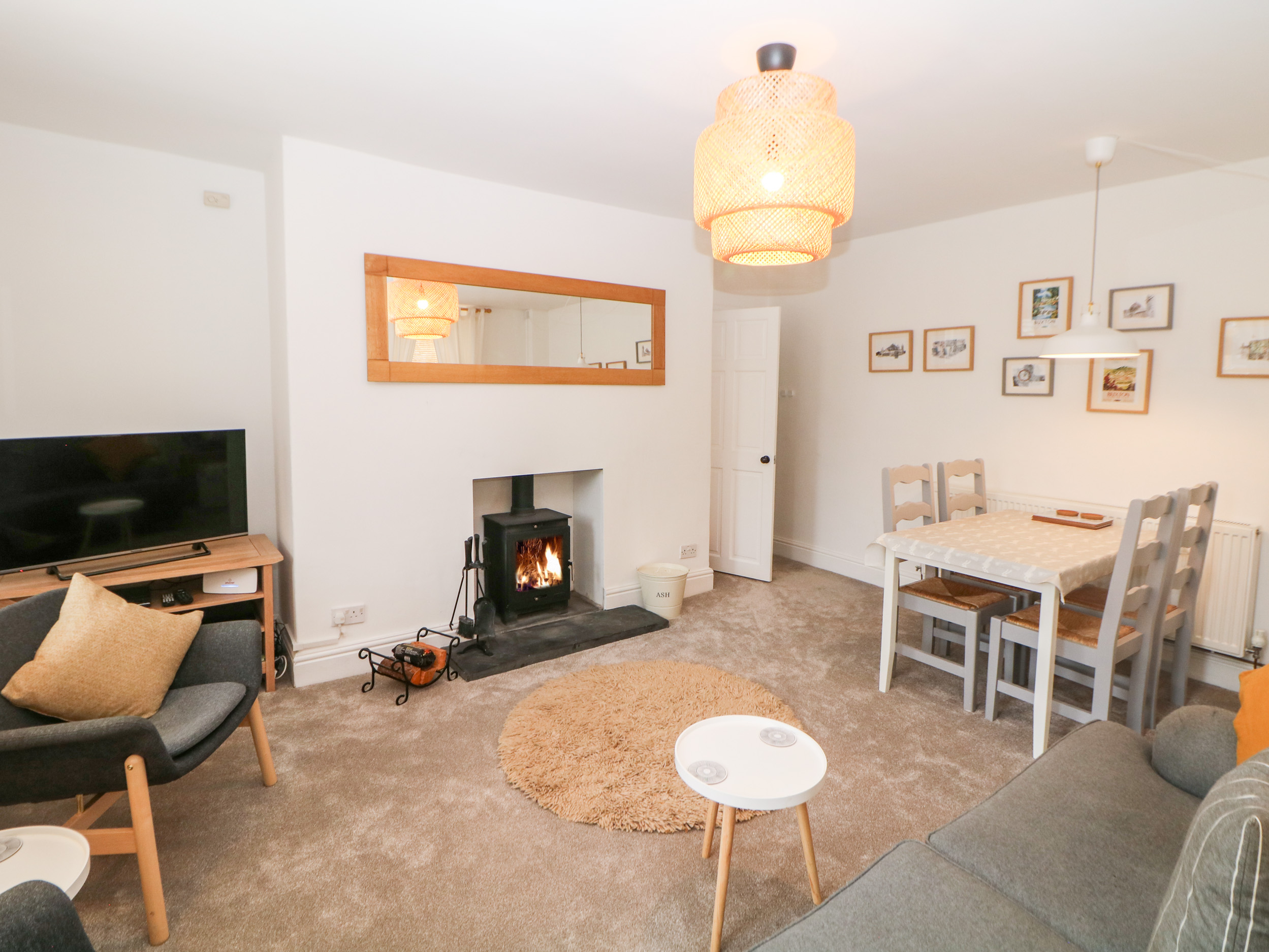 Holiday cottage in Buxton, Derbyshire - Photo 3