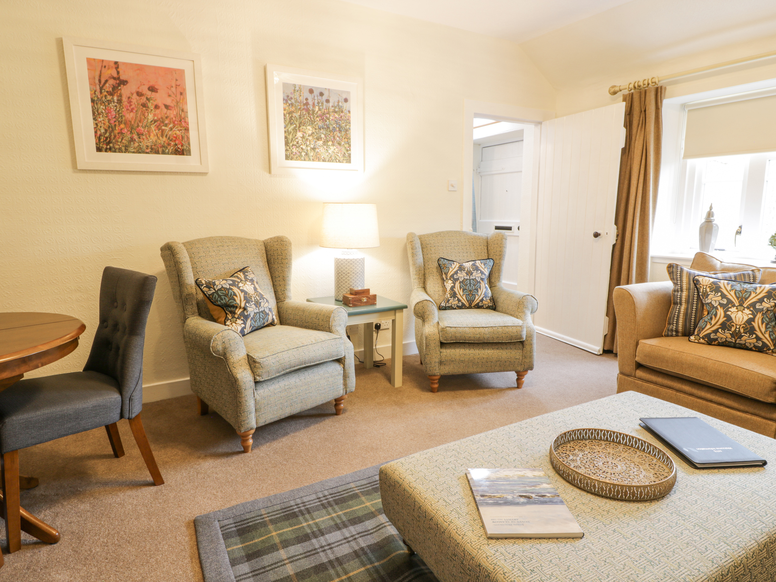 Beechgrove Cottage - Pitmedden Gardens - Sleeps 4