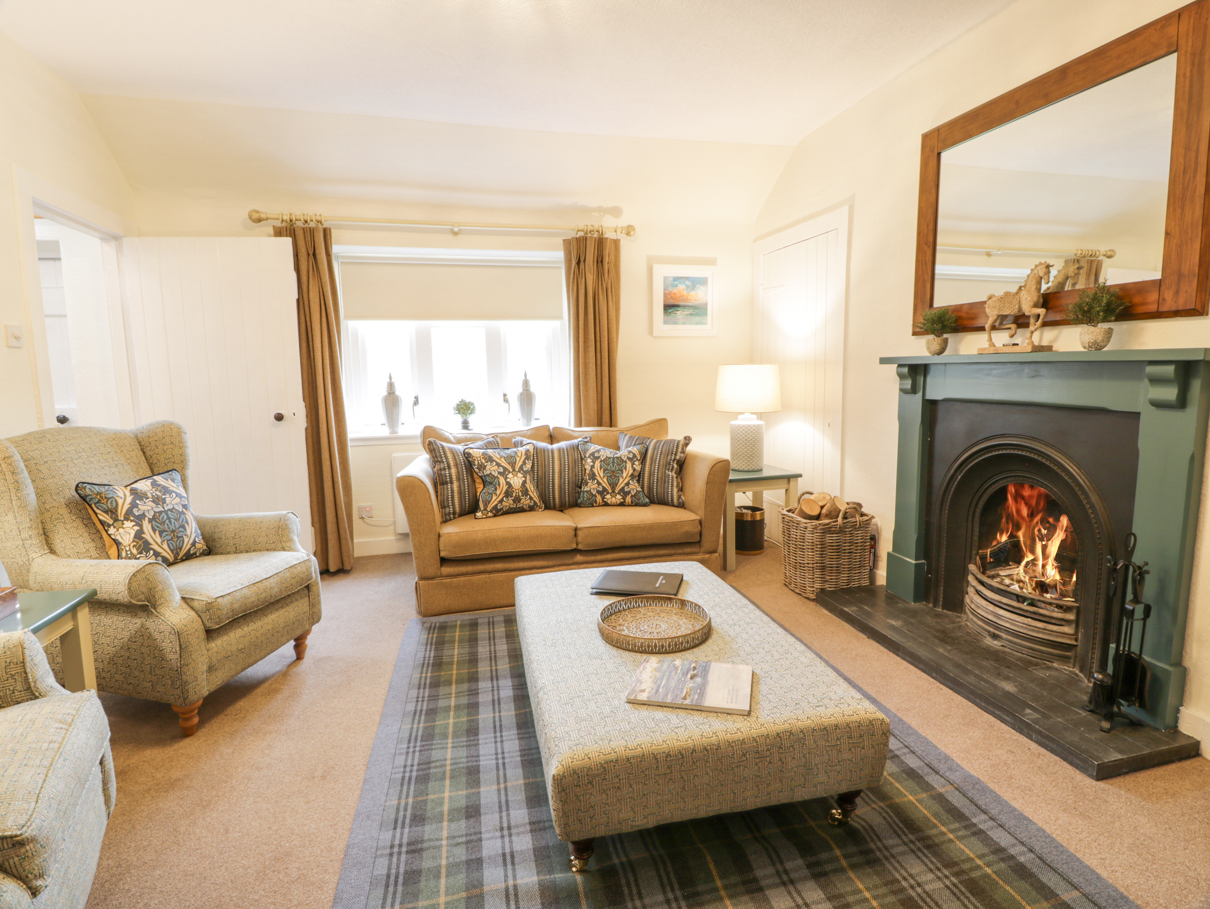 Beechgrove Cottage - Pitmedden Gardens - Sleeps 4