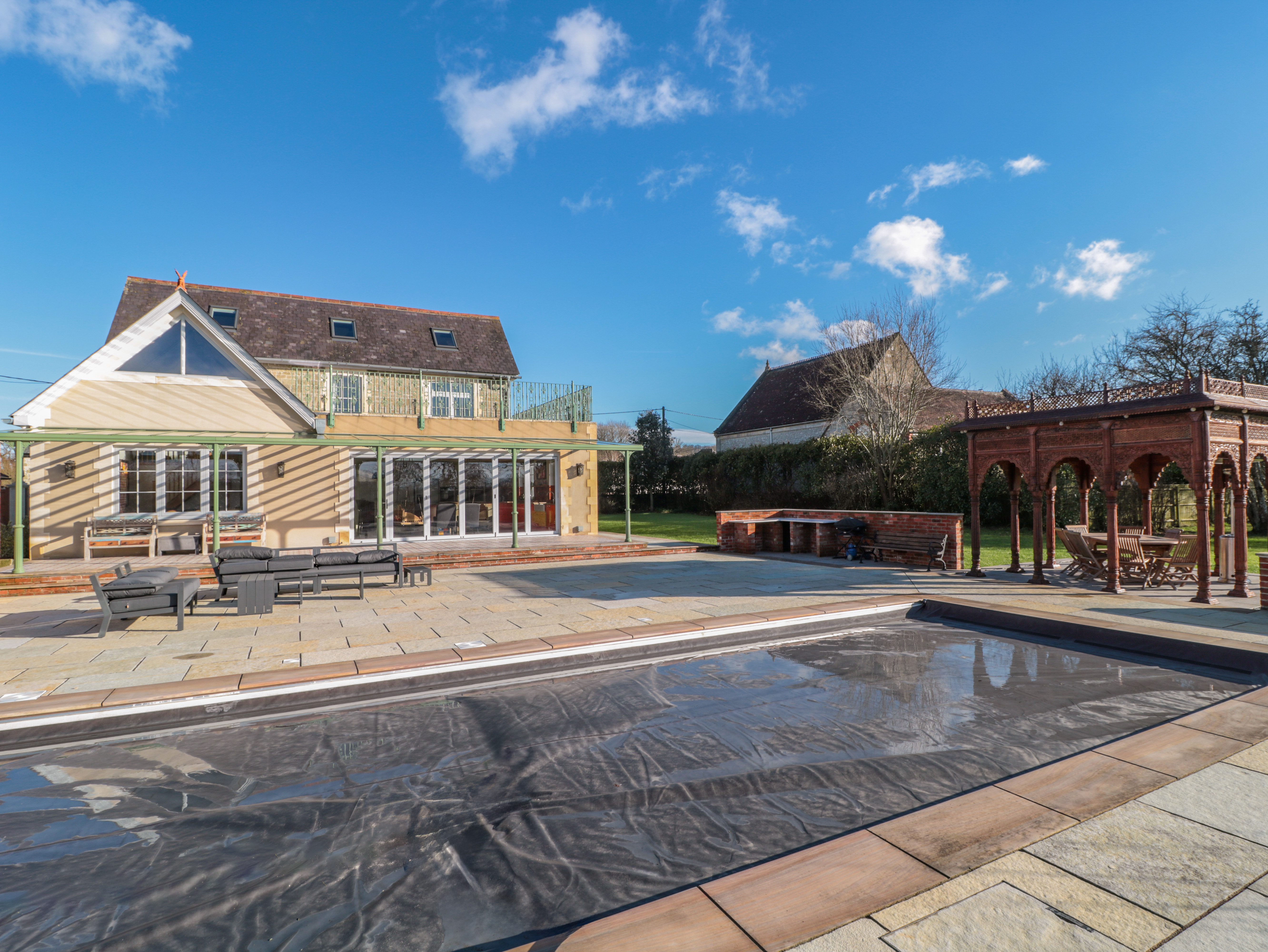 Royal Oak House - Sleeps 14