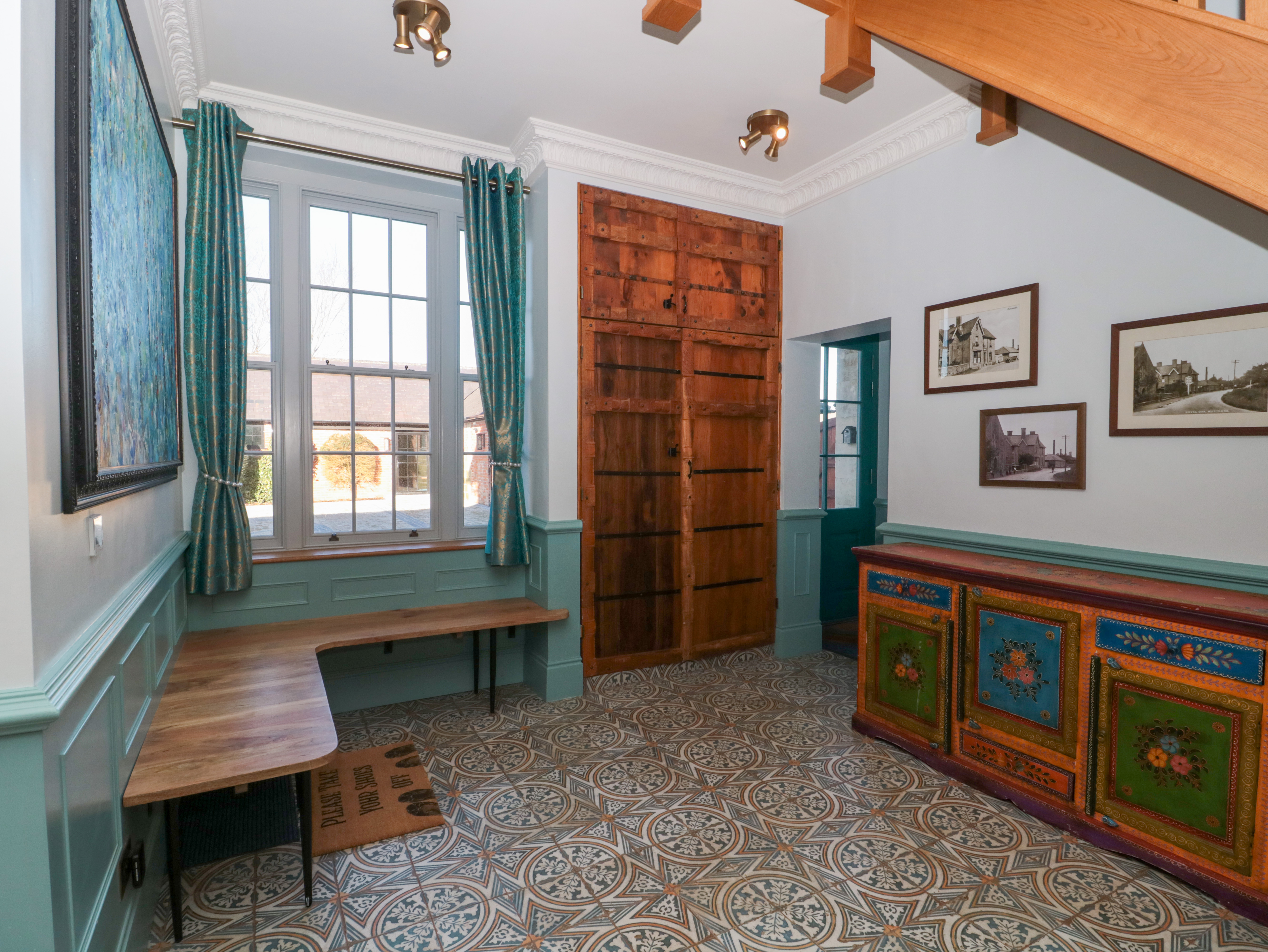 Royal Oak House - Sleeps 14