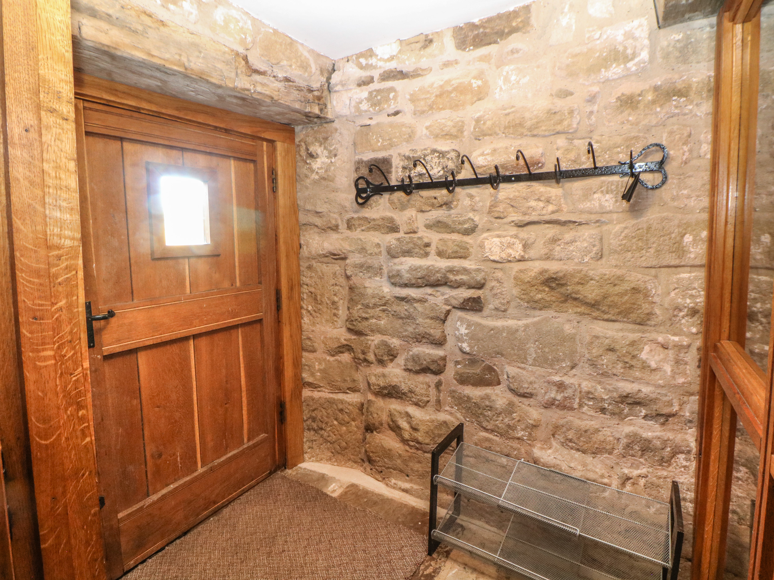 Wyndell Cruck Cottage - Sleeps 9