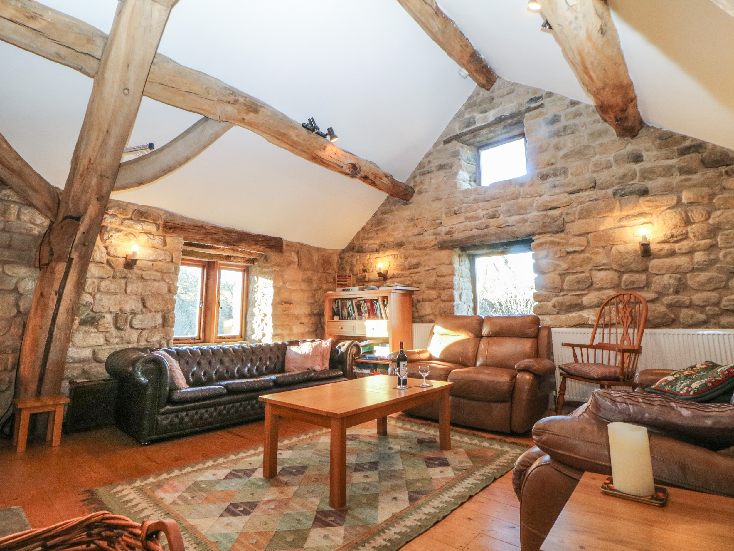 Wyndell Cruck Cottage - Sleeps 9