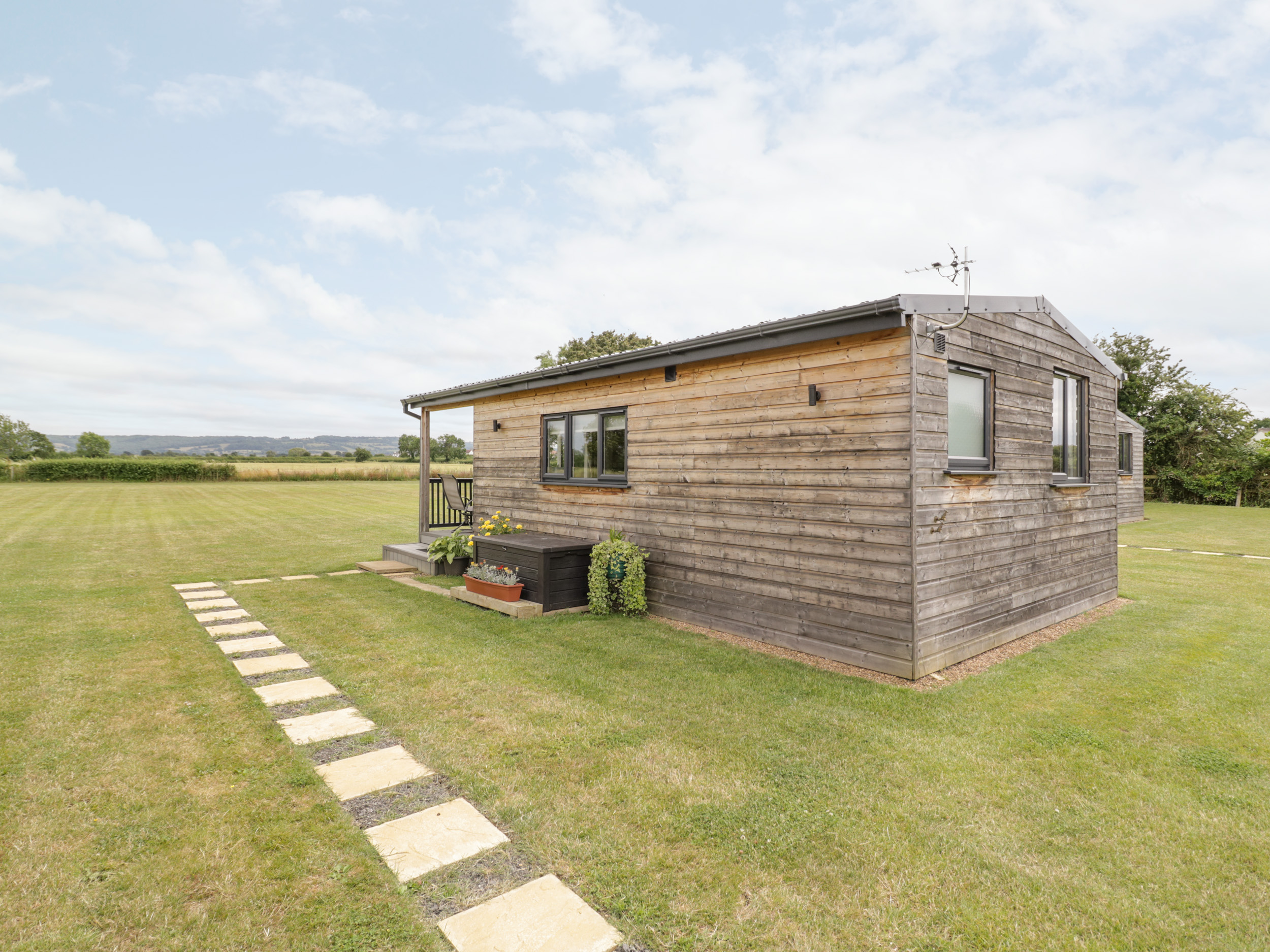 Holiday cottage in Honeybourne, Worcestershire - Photo 2