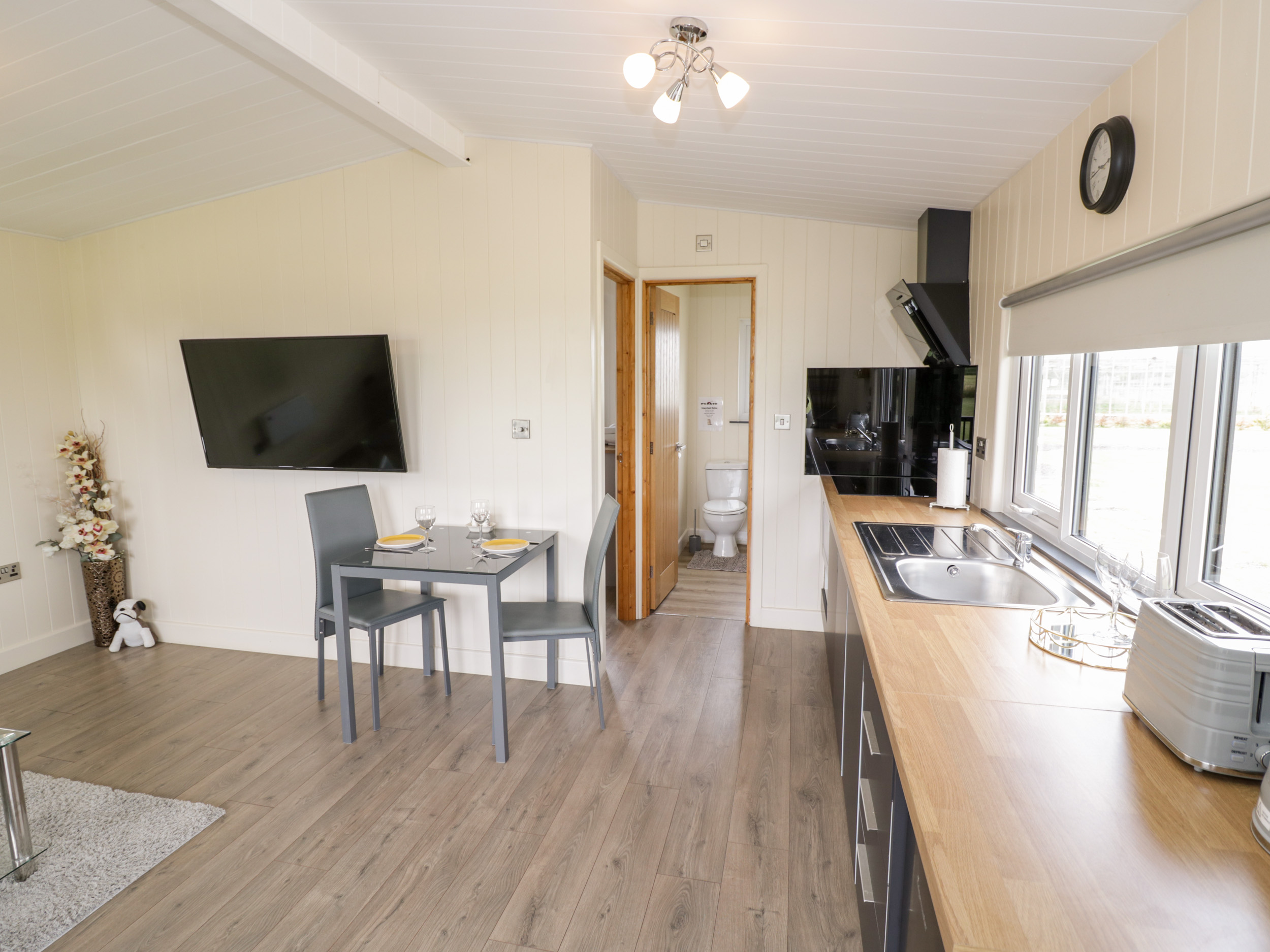Holiday cottage in Honeybourne, Worcestershire - Photo 4