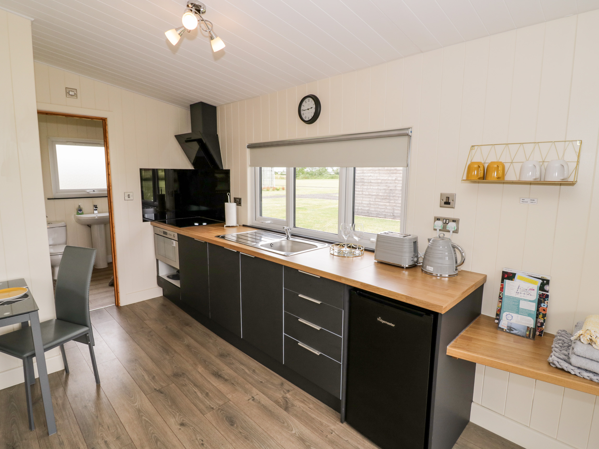 Holiday cottage in Honeybourne, Worcestershire - Photo 7