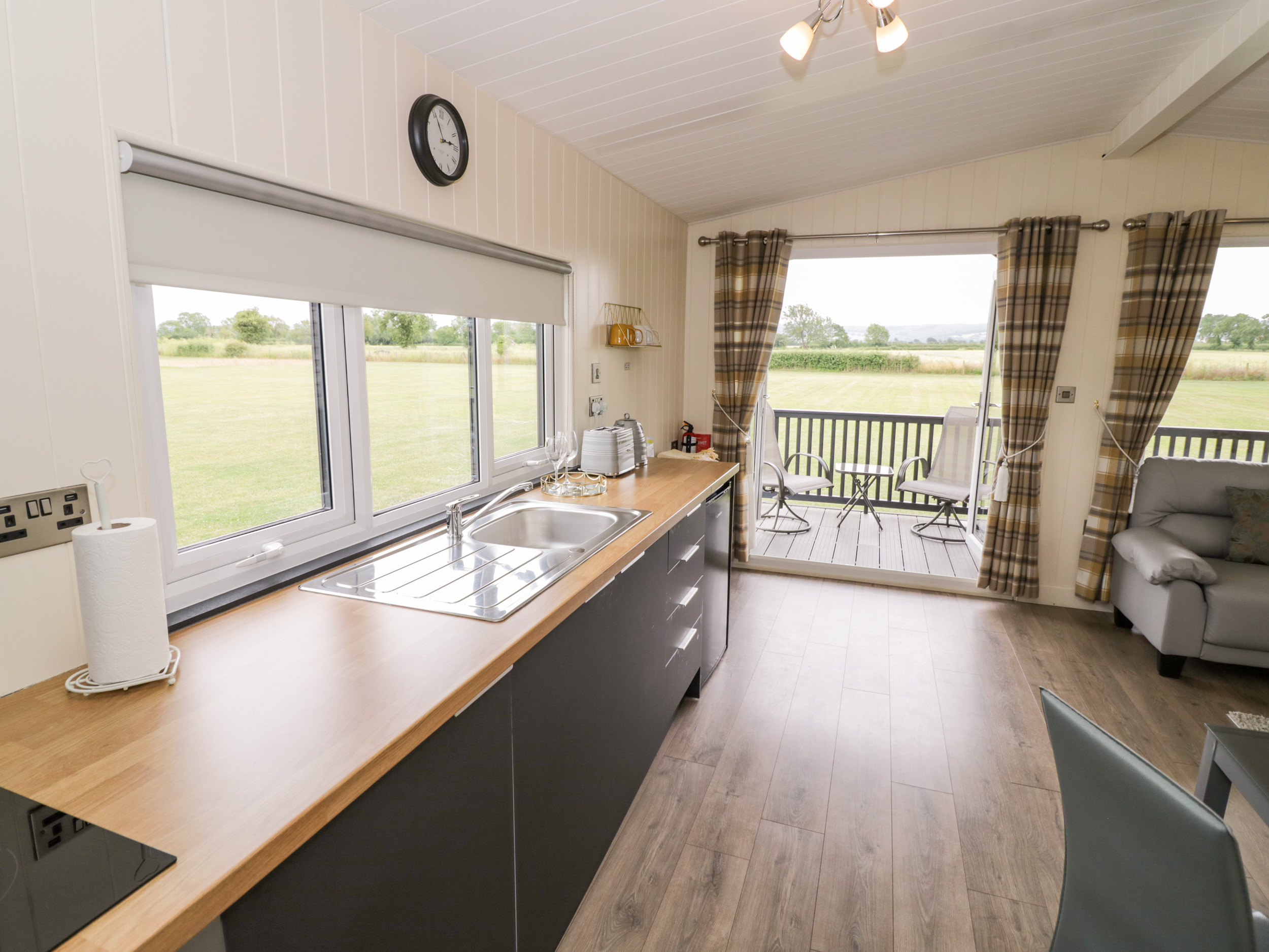 Holiday cottage in Honeybourne, Worcestershire - Photo 8