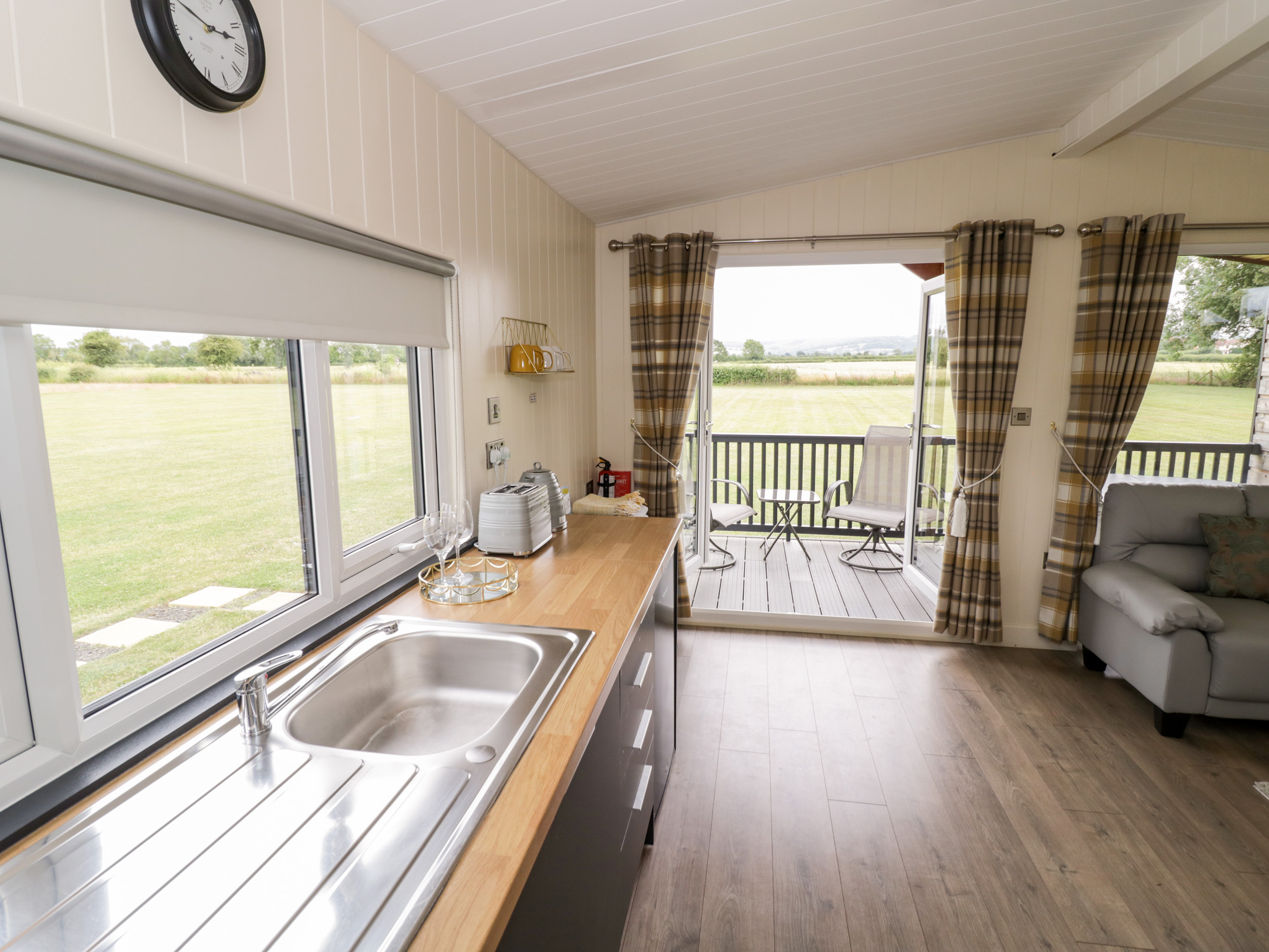 Holiday cottage in Honeybourne, Worcestershire - Photo 10