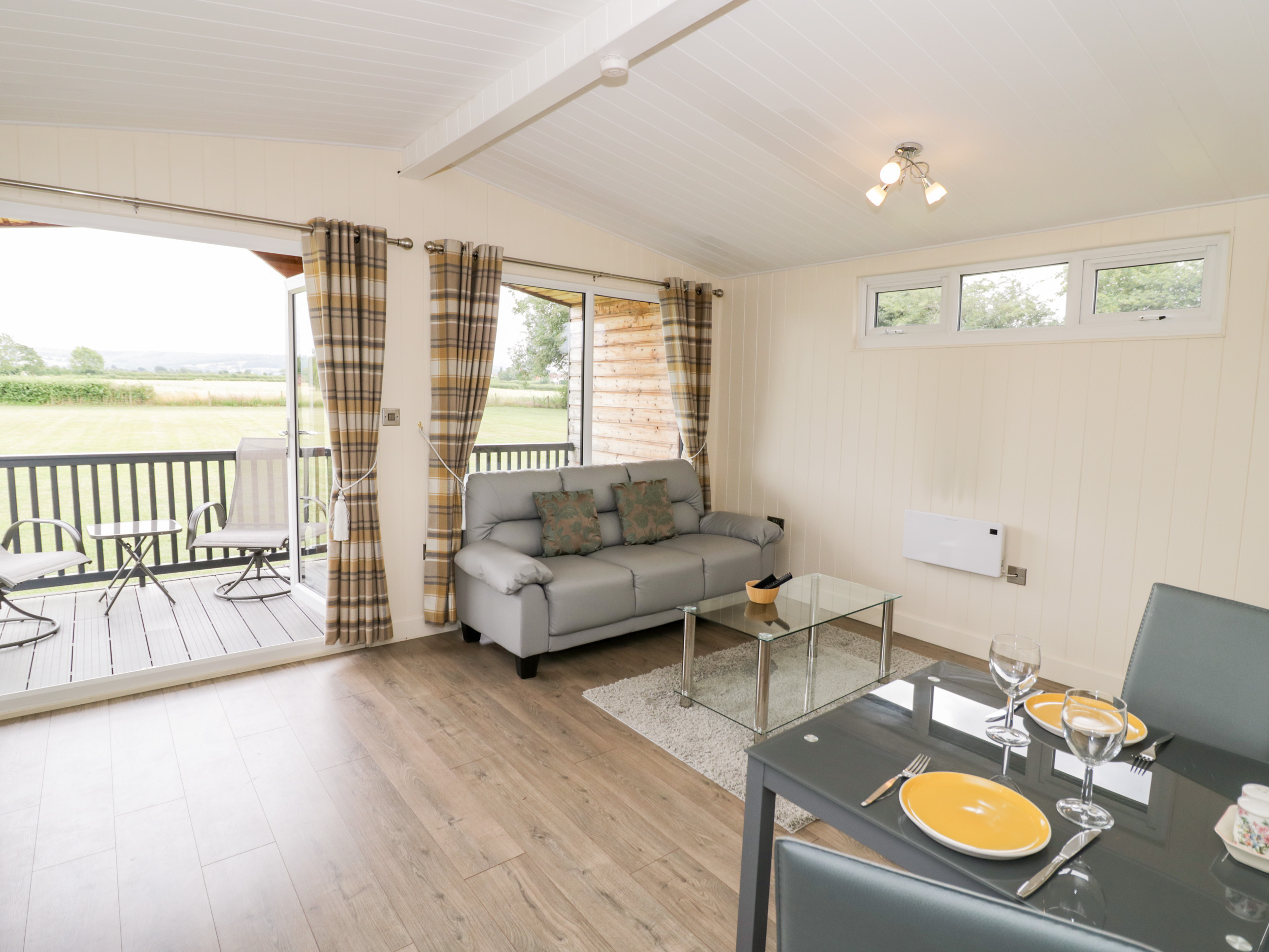 Holiday cottage in Honeybourne, Worcestershire - Photo 11