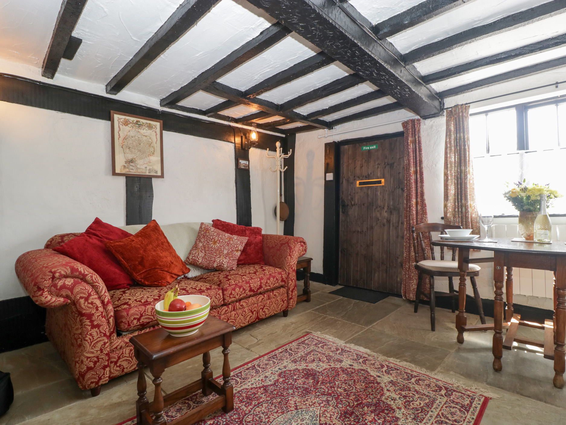 Holiday cottage in Tewkesbury, Gloucestershire - Photo 2