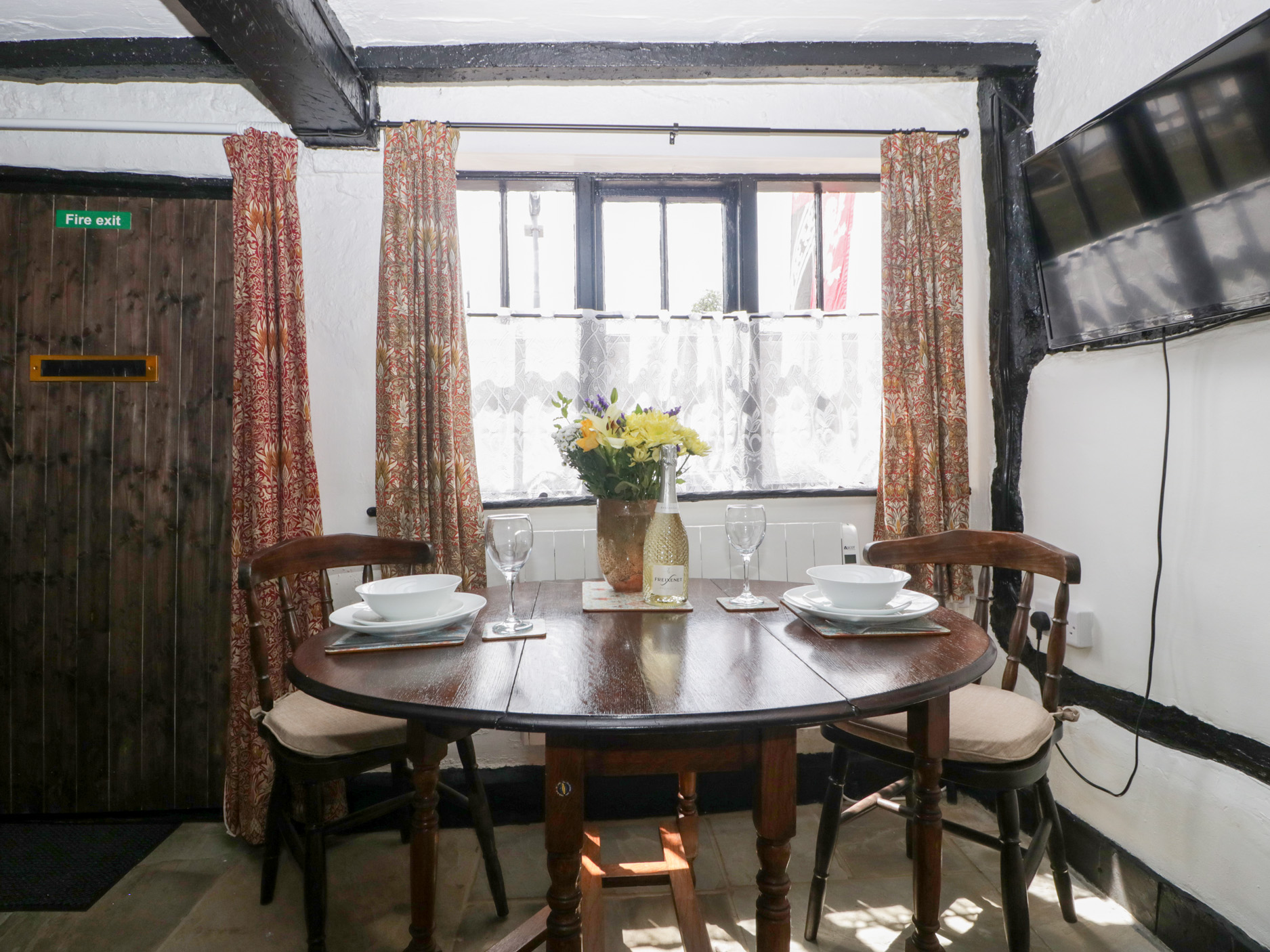 Holiday cottage in Tewkesbury, Gloucestershire - Photo 5