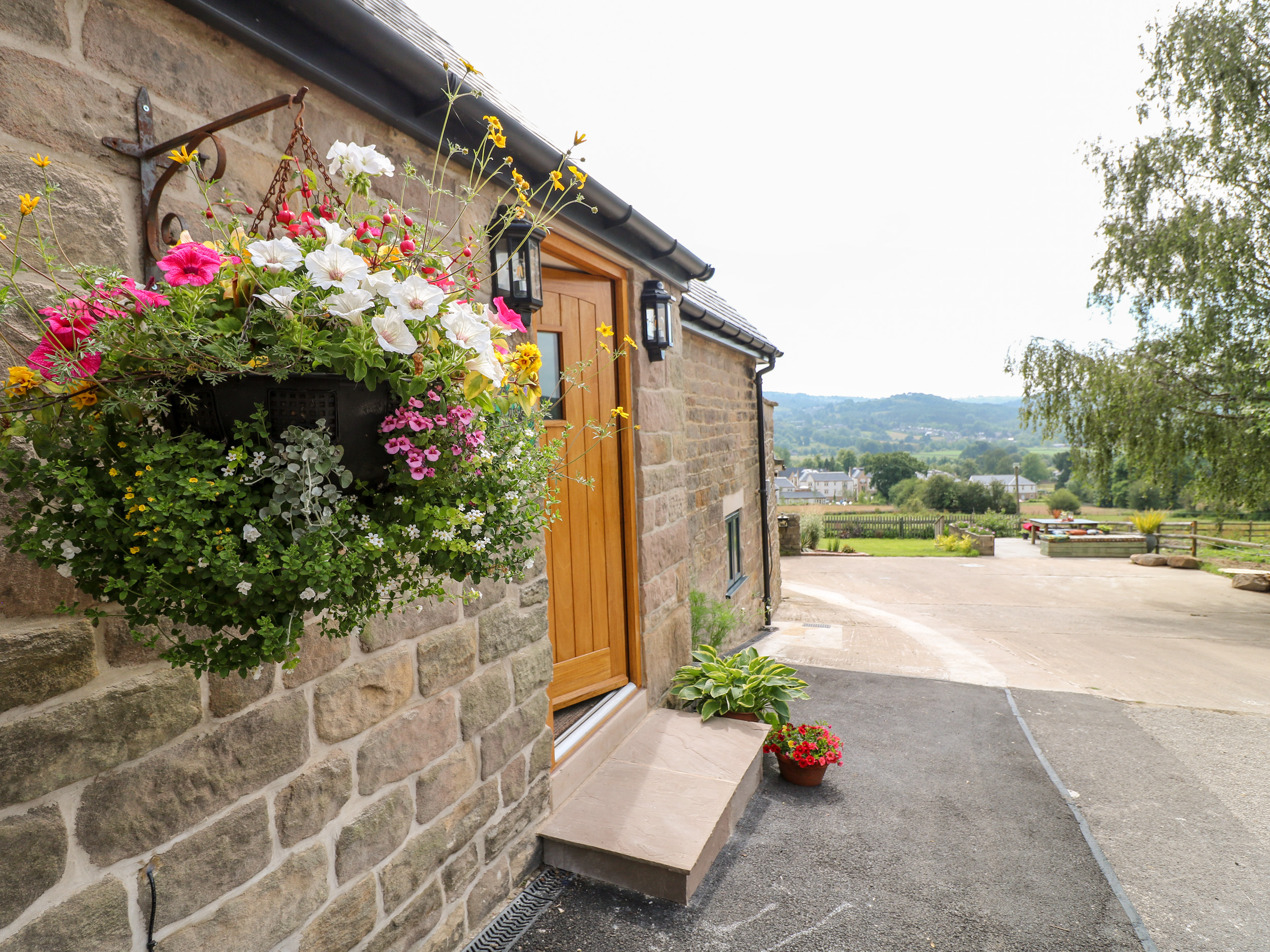 Holiday cottage in Darley Dale, Derbyshire - Photo 3