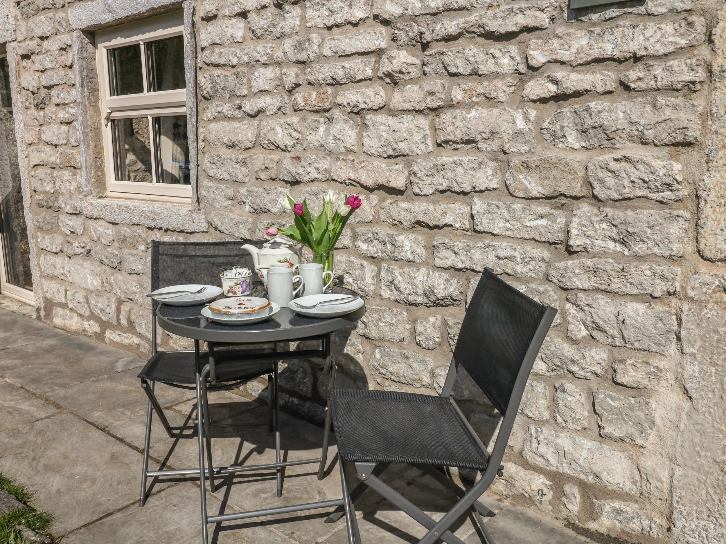 Holiday cottage in Monyash, Derbyshire - Photo 3